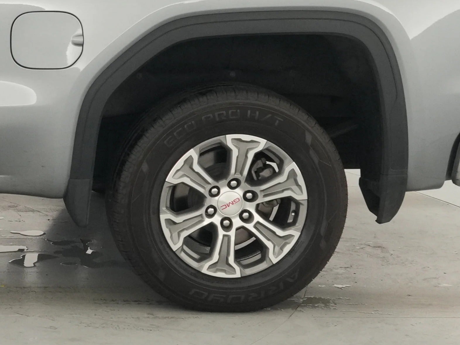 2024 GMC Sierra 1500 SLT - Photo 17