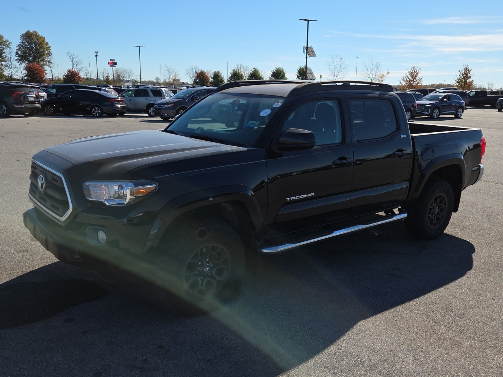 2017 Toyota Tacoma SR5 Double Cab 5' Bed V6 4x4 At