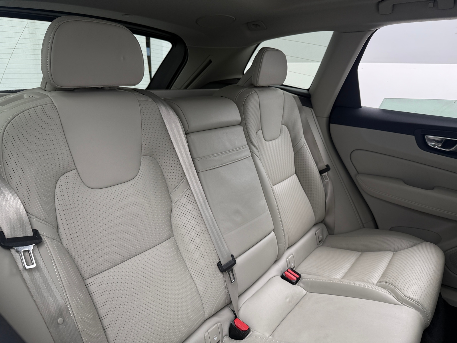 Thumbnail: 2020 Volvo XC60 - 5