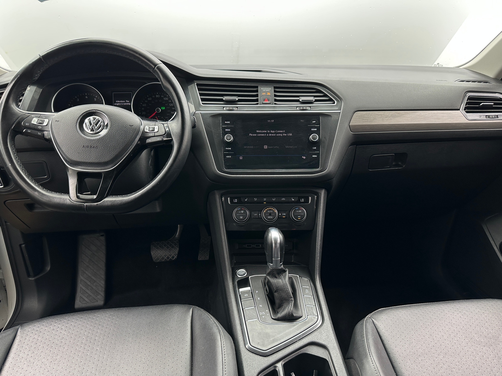 Thumbnail: 2019 Volkswagen Tiguan - 2