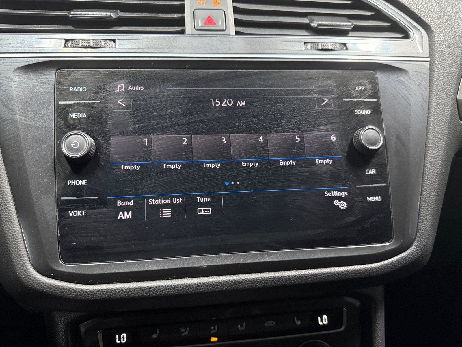 Thumbnail: 2019 Volkswagen Tiguan - 3
