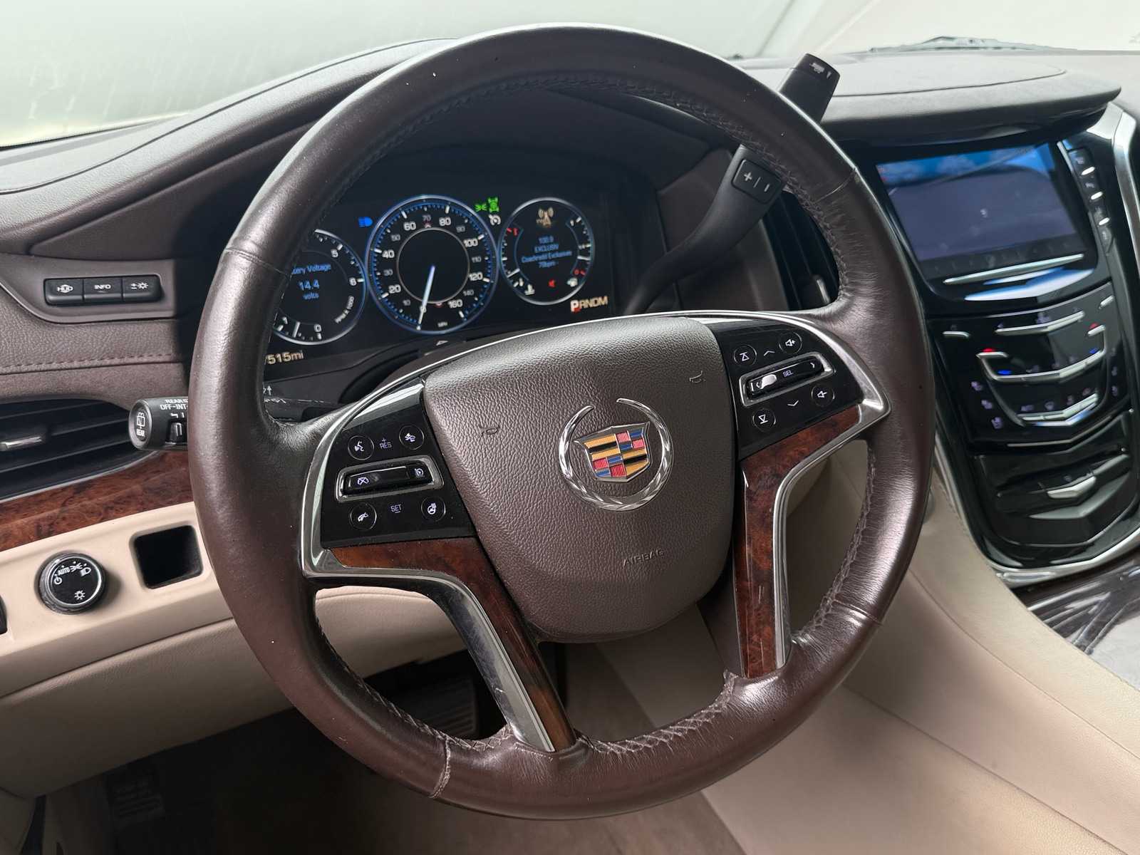 Thumbnail: 2015 Cadillac Escalade - 4