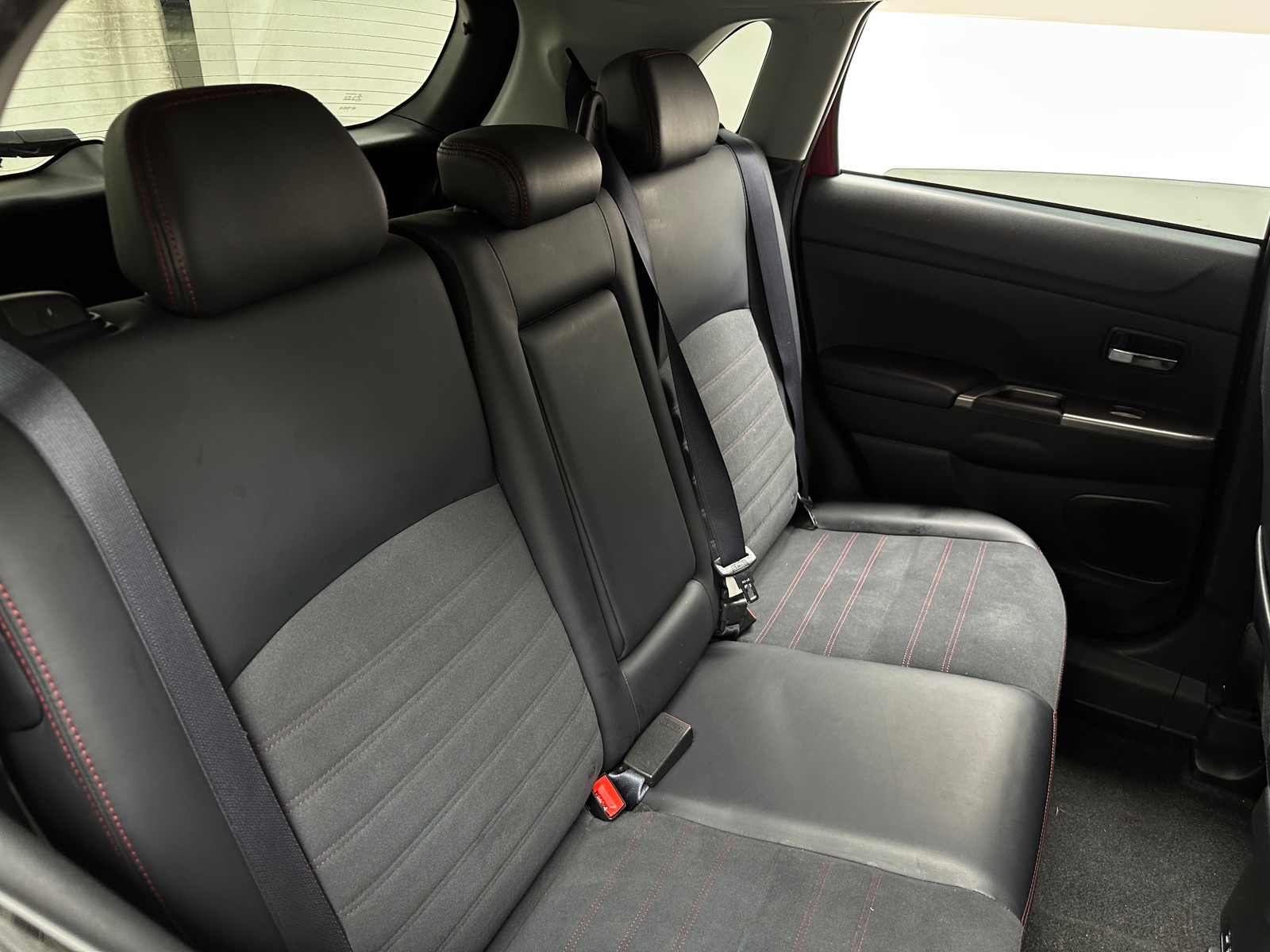 Thumbnail: 2024 Mitsubishi Outlander Sport - 5