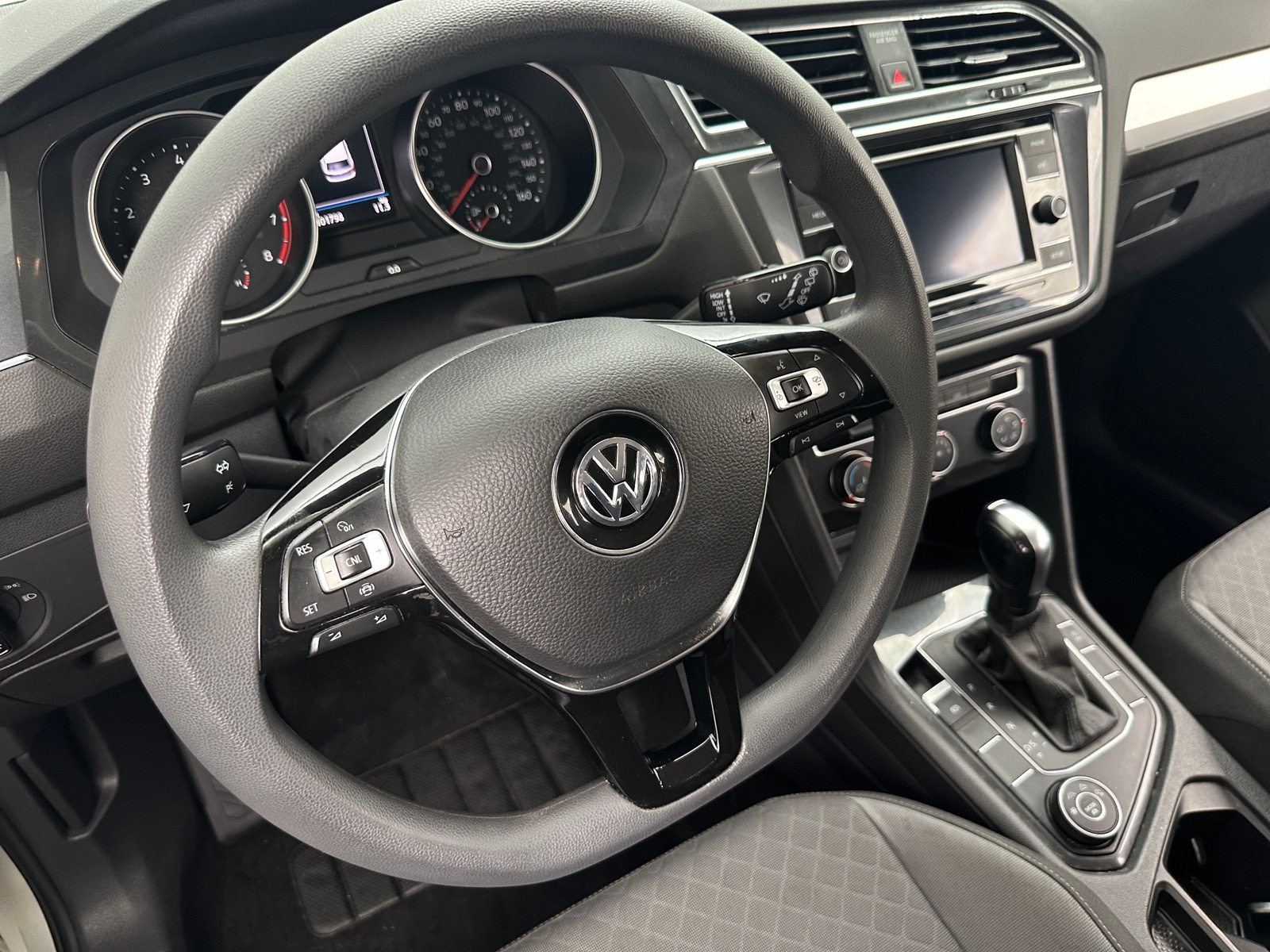 Thumbnail: 2019 Volkswagen Tiguan - 5