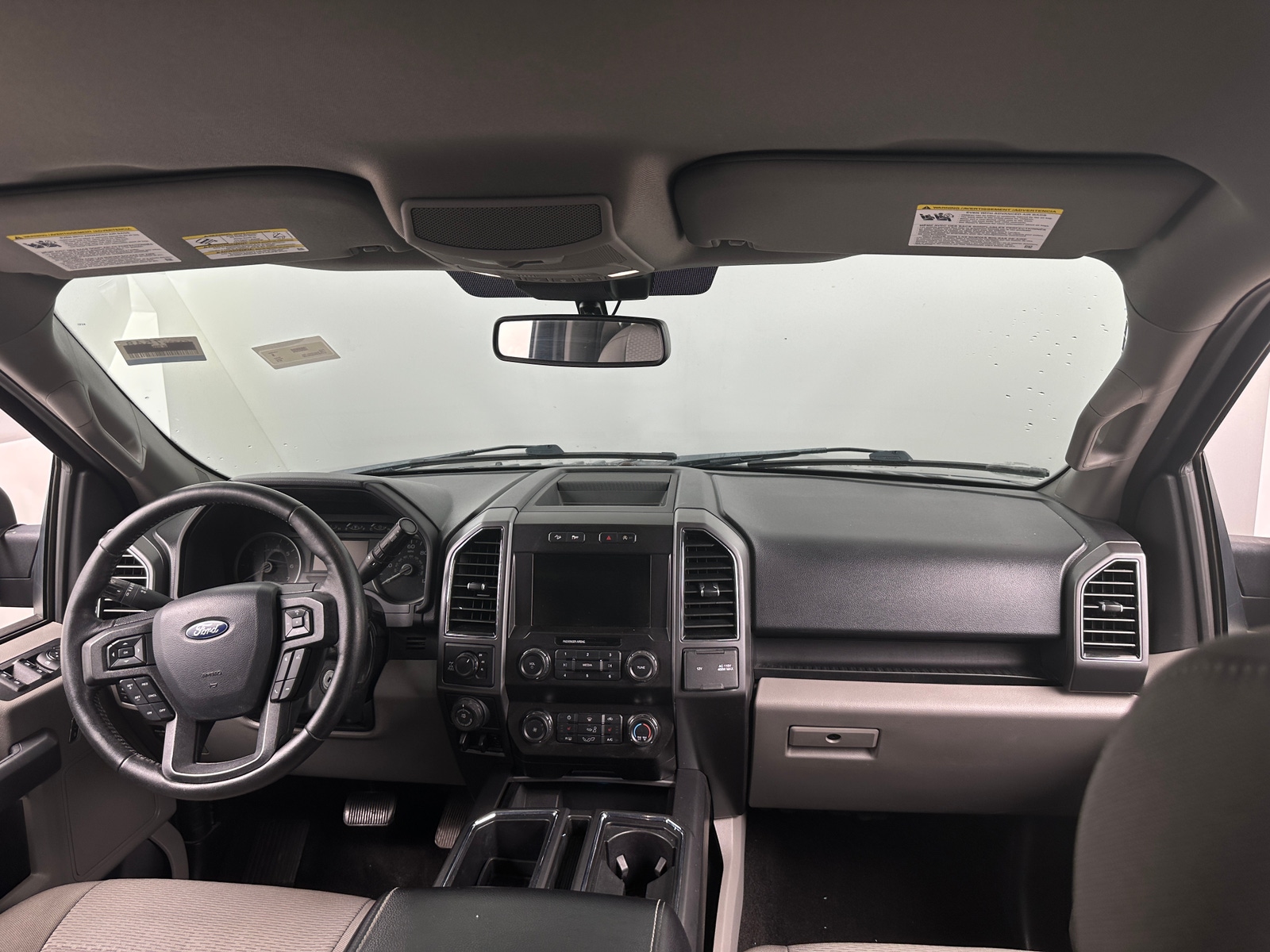 Thumbnail: 2019 Ford Econoline - 3
