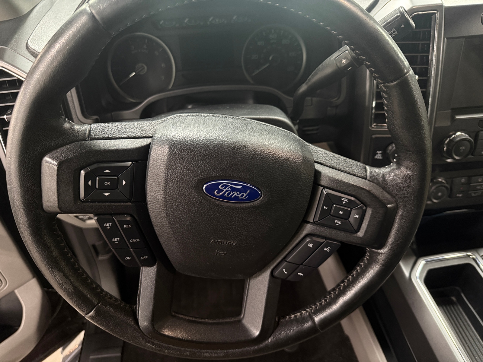 Thumbnail: 2019 Ford Econoline - 5
