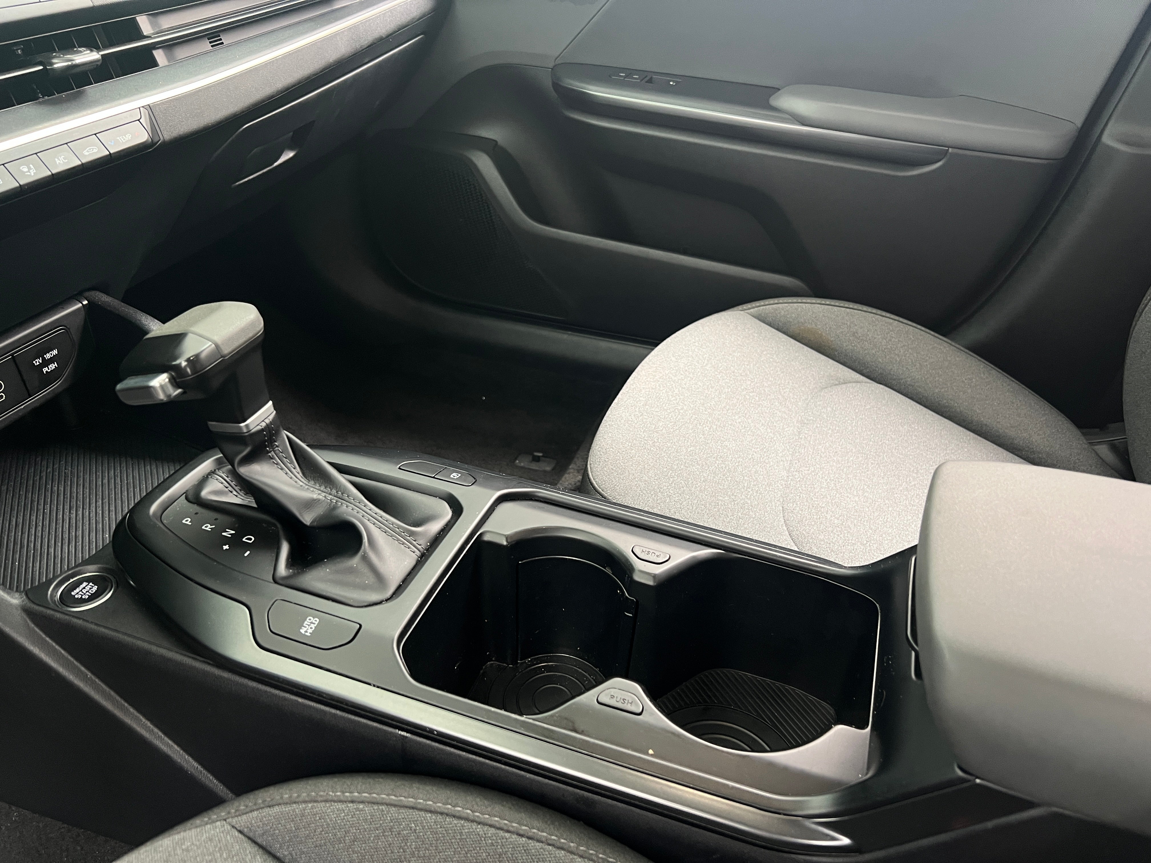 2025 Kia K4 LXS - Photo 5