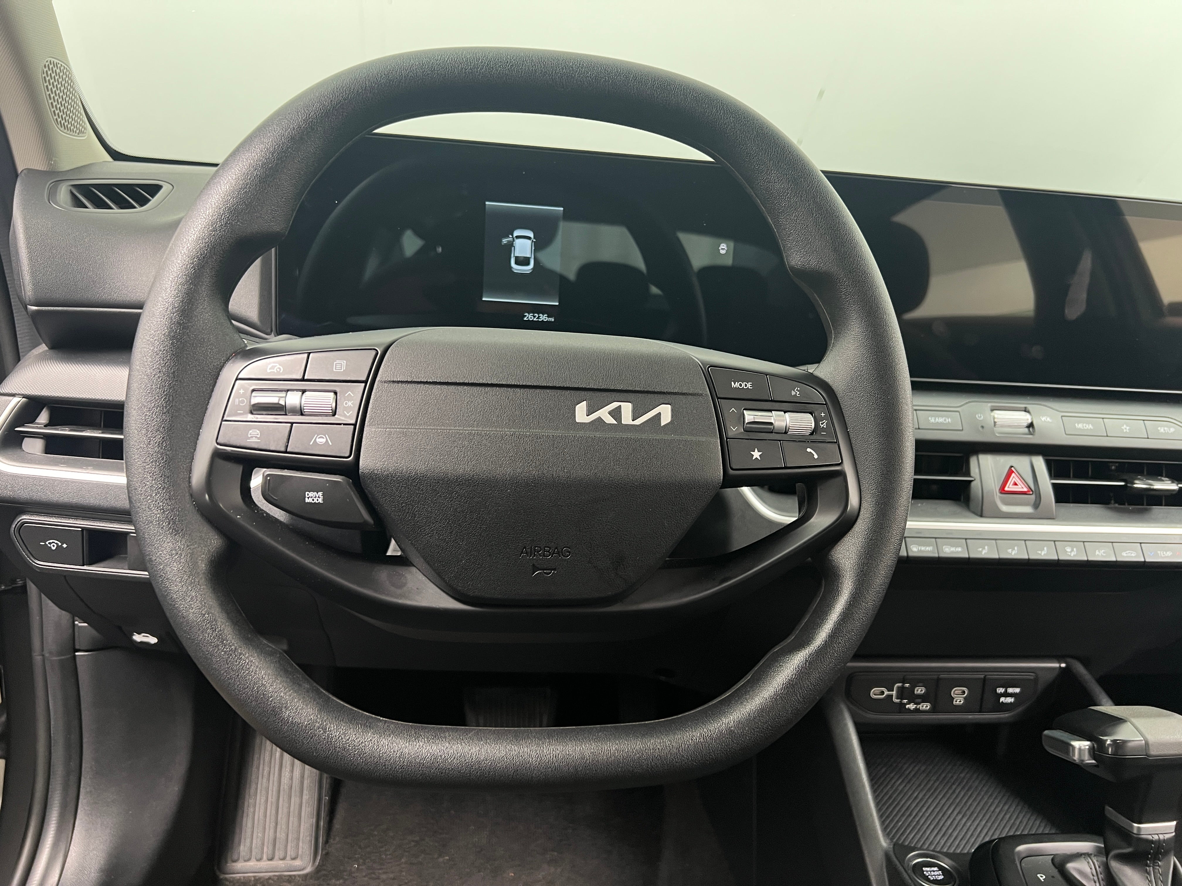2025 Kia K4 LXS - Photo 4