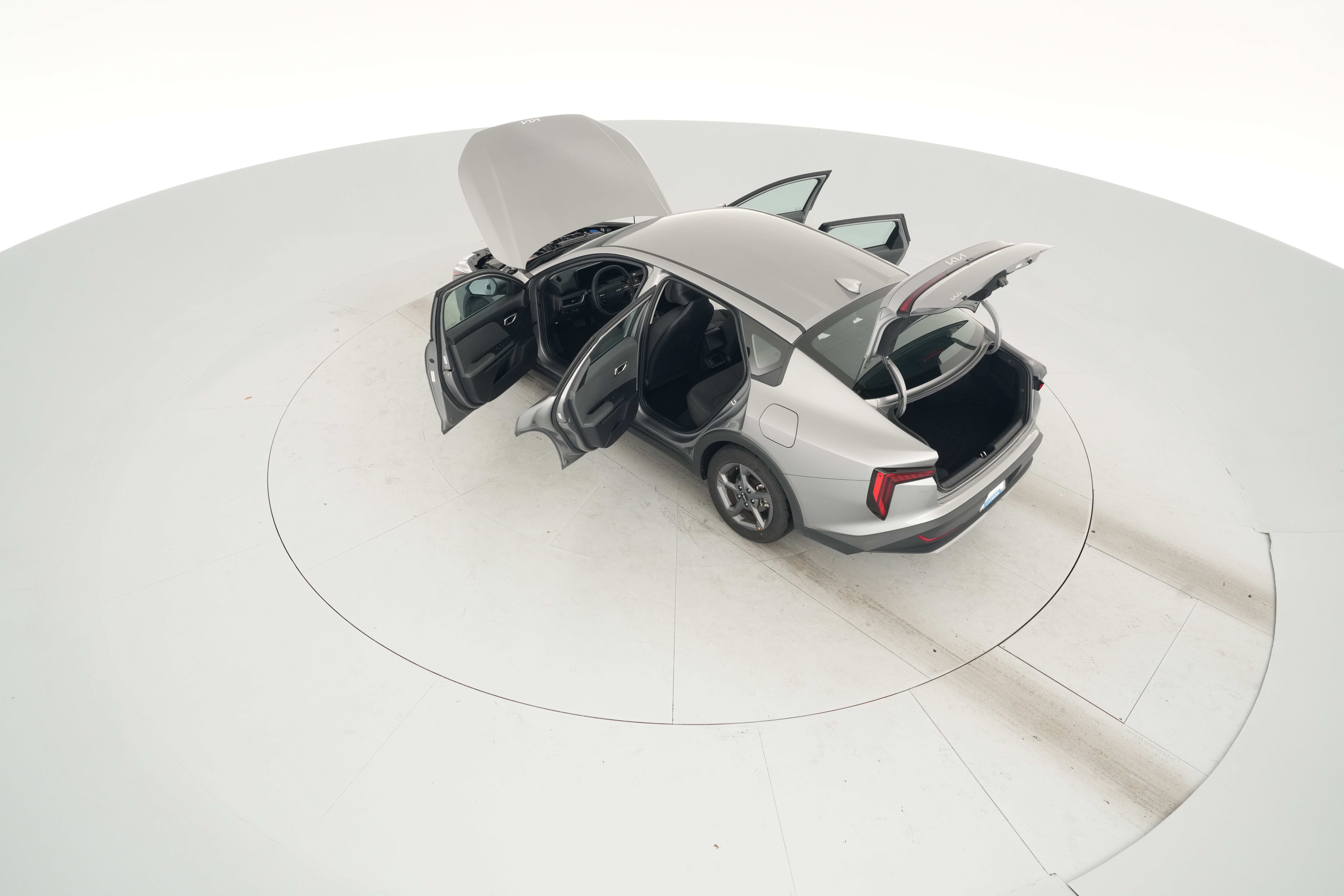 2025 Kia K4 LXS - Photo 42
