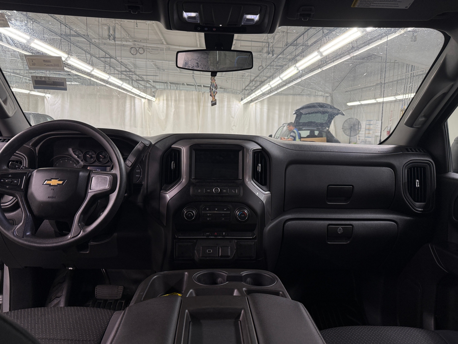 Thumbnail: 2019 Chevrolet Silverado 1500 - 3