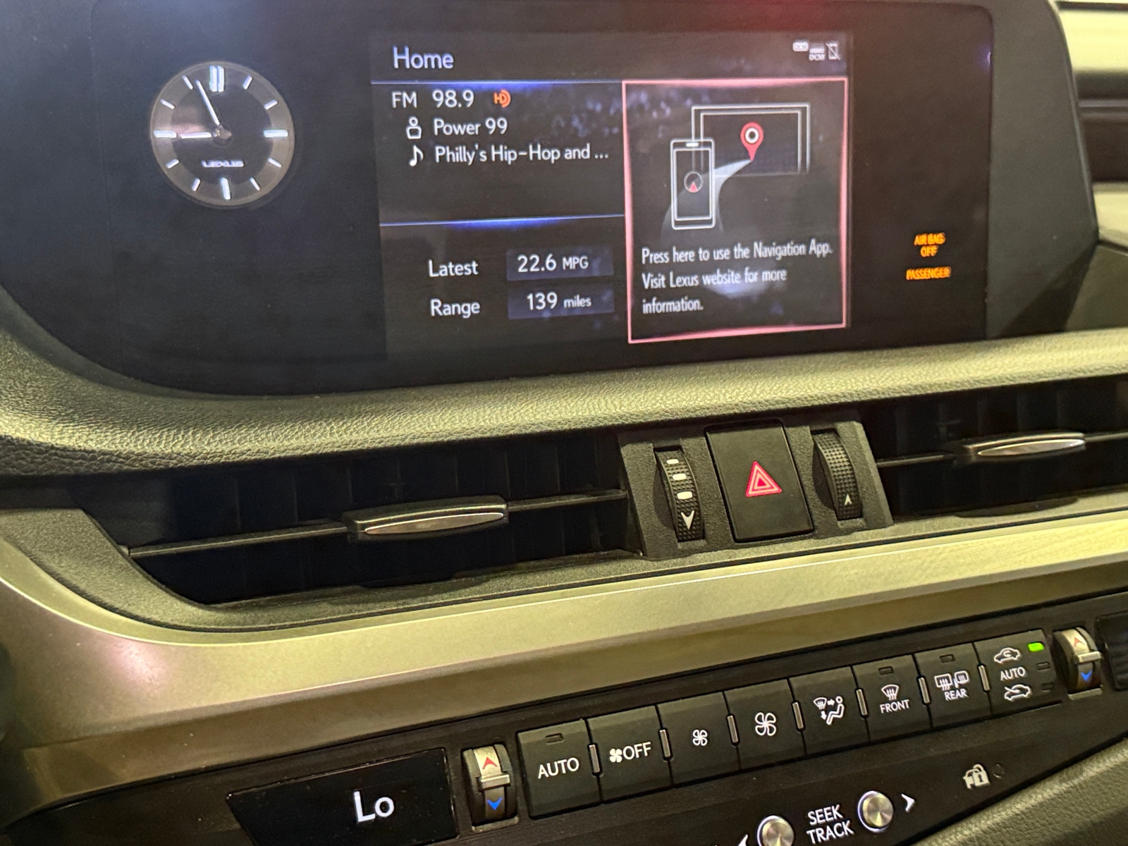 Thumbnail: 2021 Lexus ES - 3