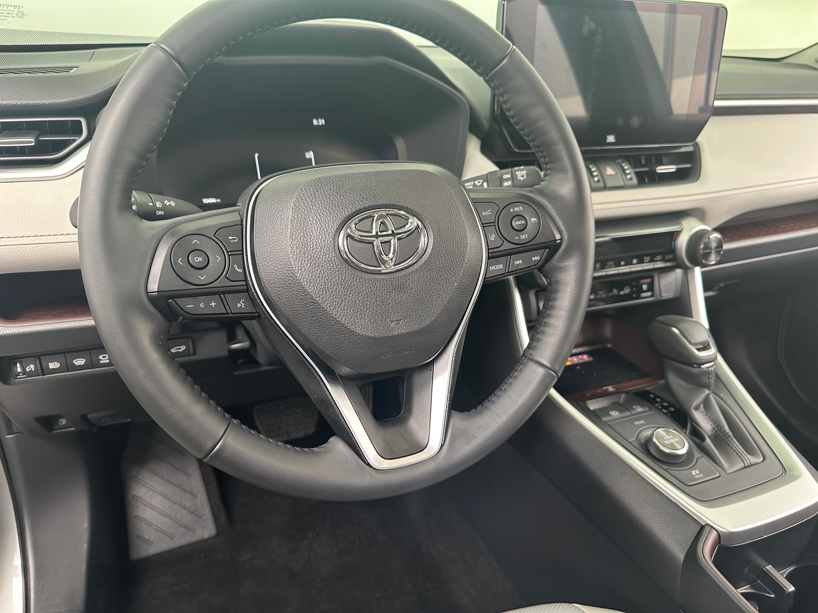 Thumbnail: 2024 Toyota RAV4 - 4
