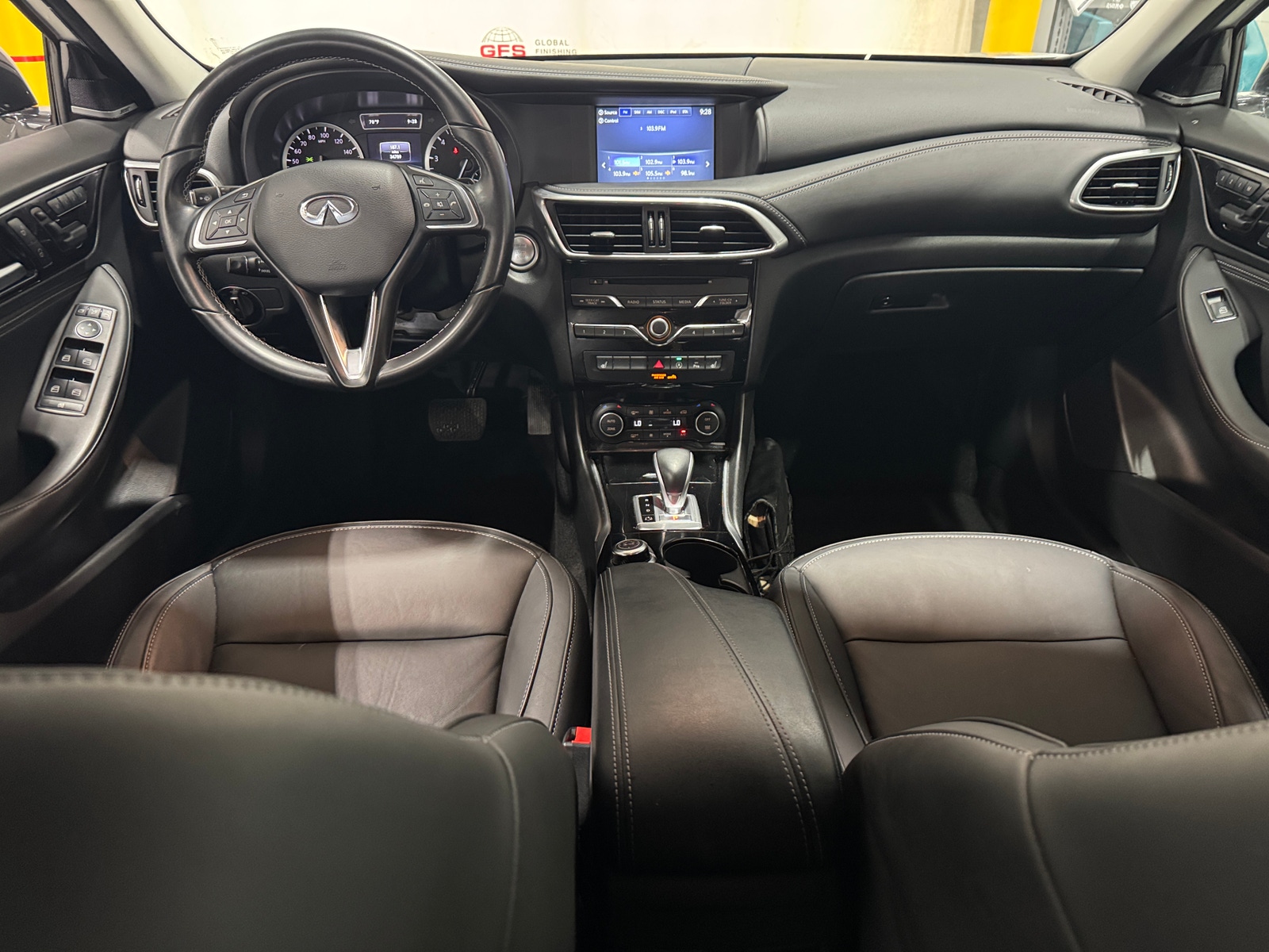 Thumbnail: 2017 INFINITI QX30 - 2