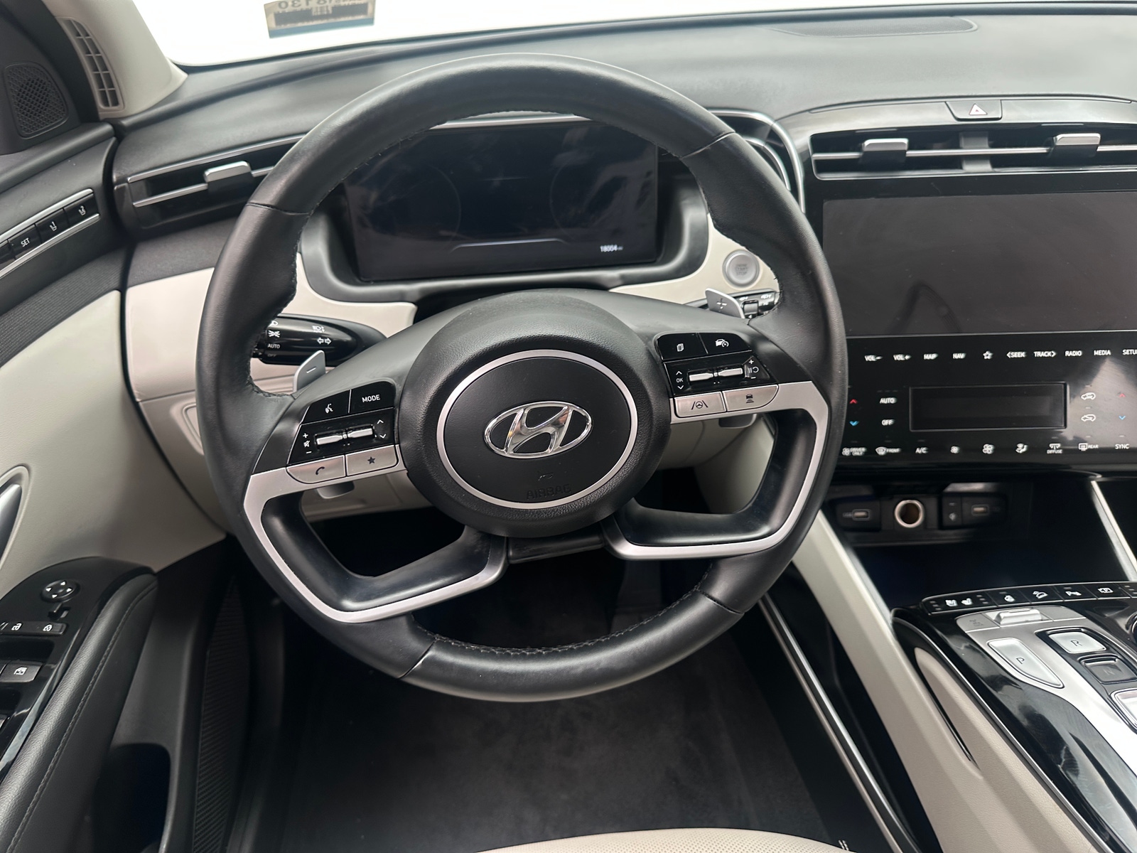 Thumbnail: 2024 Hyundai Tucson - 4
