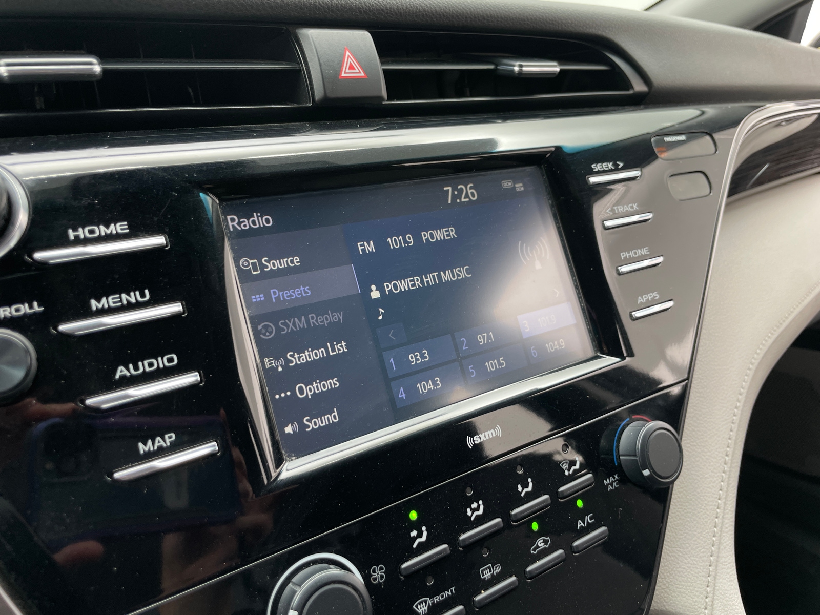 Thumbnail: 2020 Toyota Camry - 4