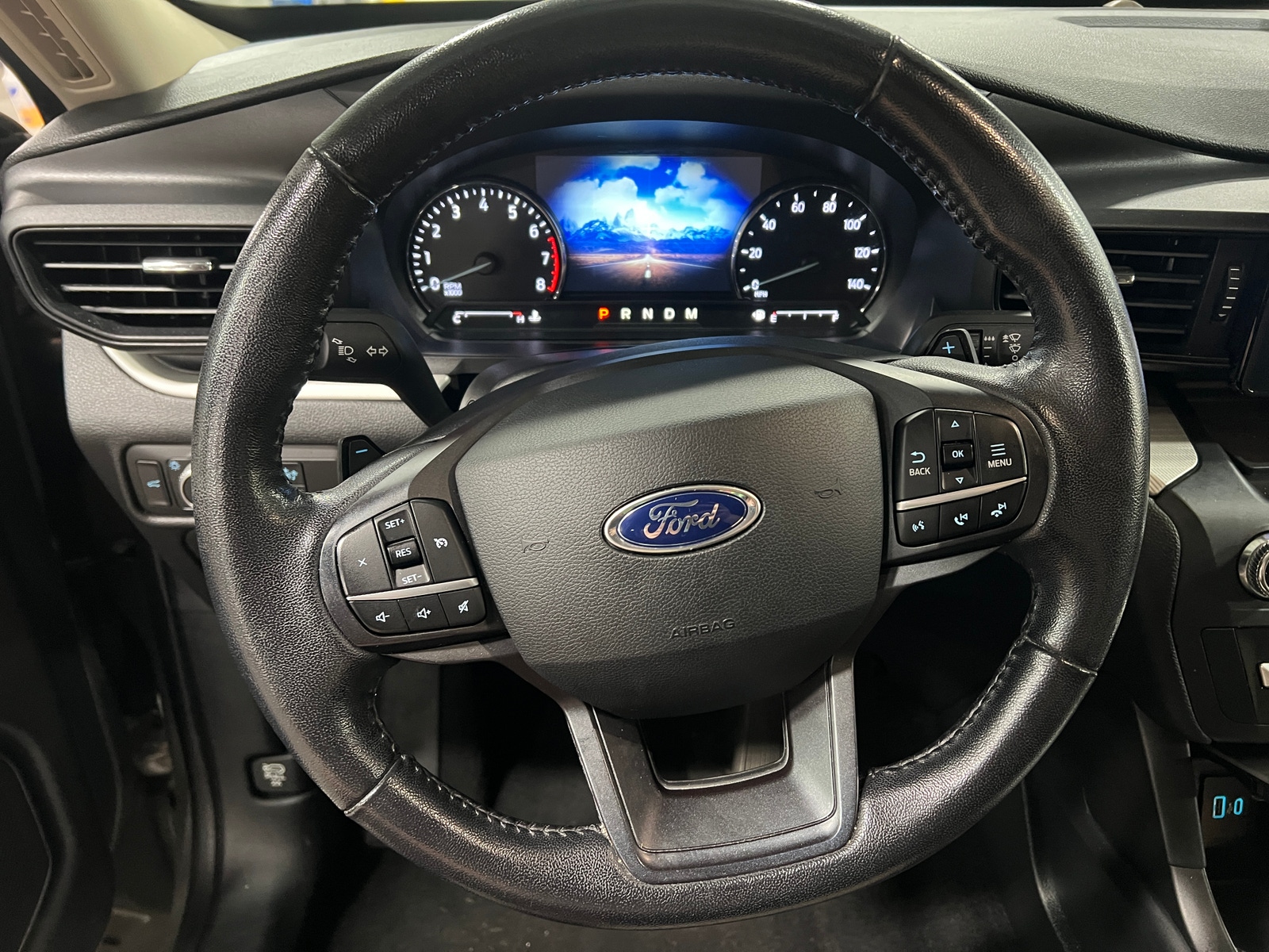 Thumbnail: 2020 Ford Explorer - 5