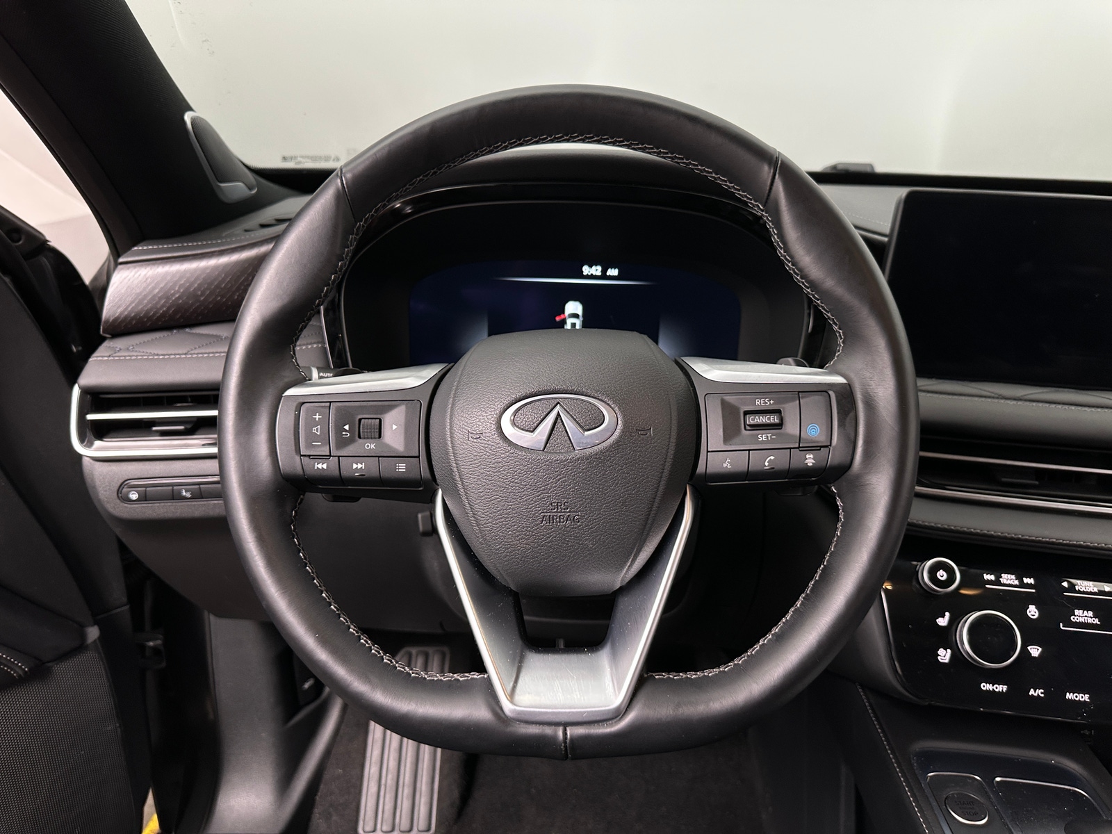 Thumbnail: 2025 INFINITI QX60 - 4