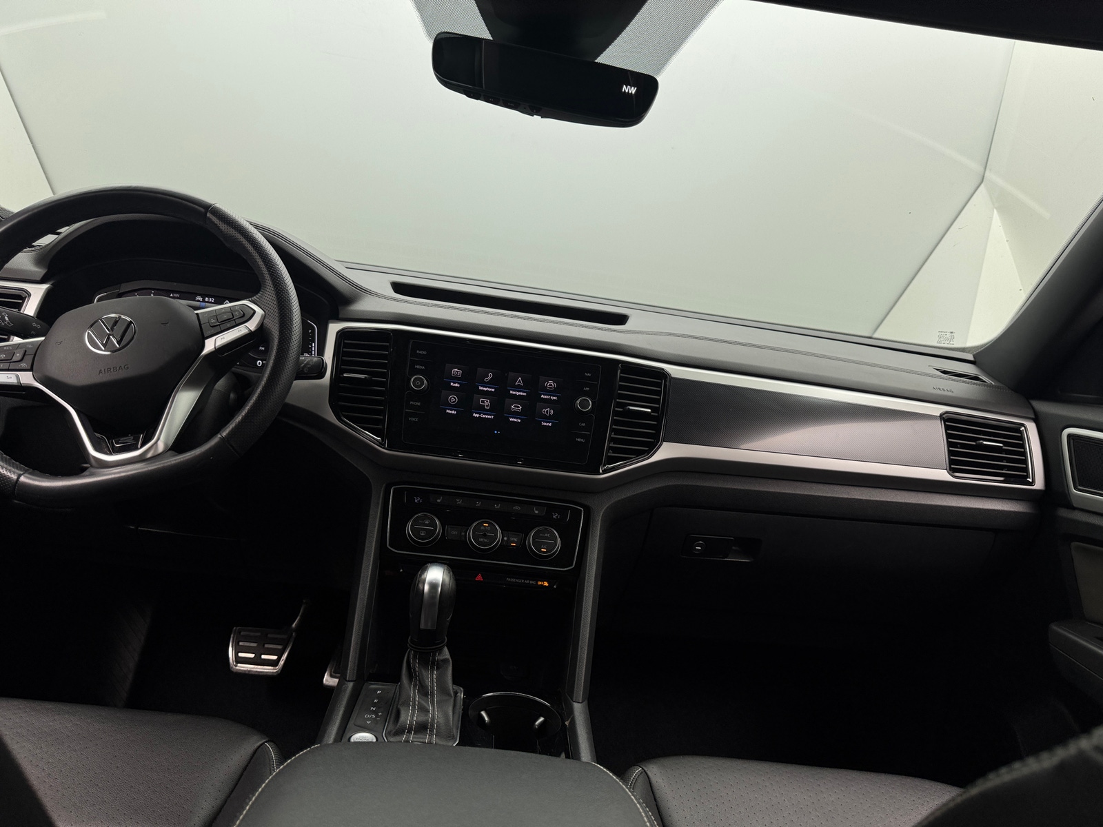 Thumbnail: 2023 Volkswagen Atlas - 2