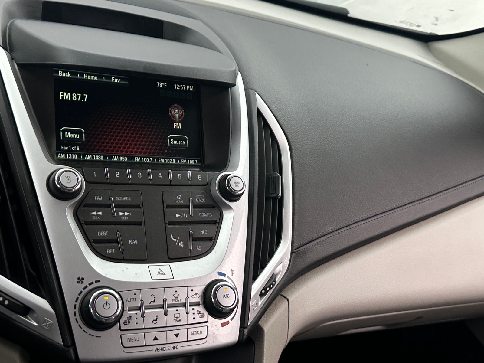 Thumbnail: 2016 GMC Terrain - 3