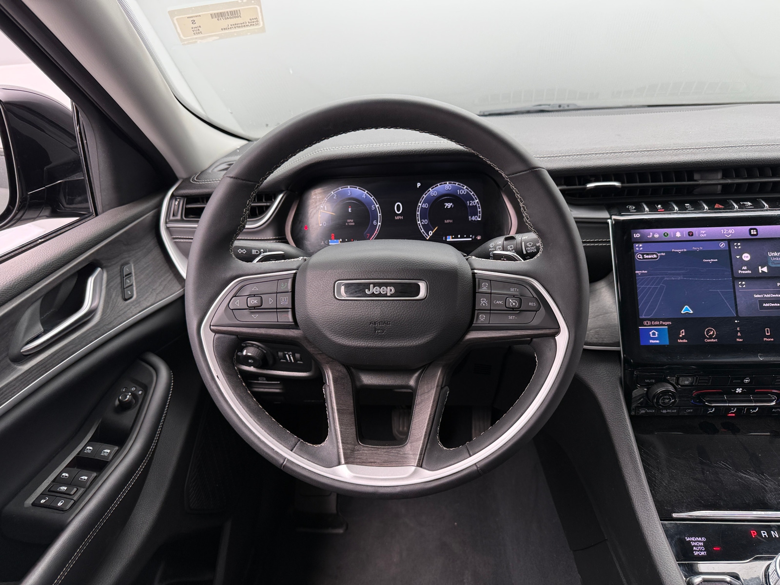 Thumbnail: 2023 Jeep Grand Cherokee L - 4