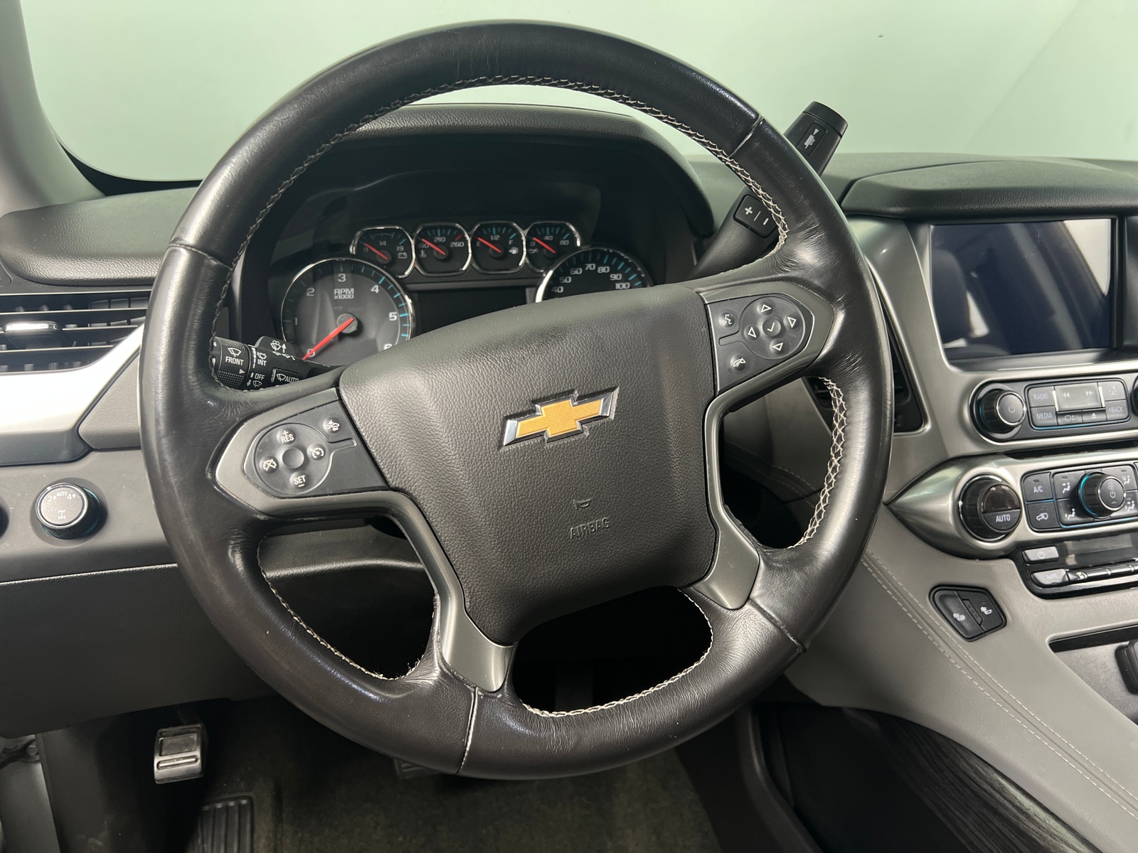 Thumbnail: 2018 Chevrolet Tahoe - 4