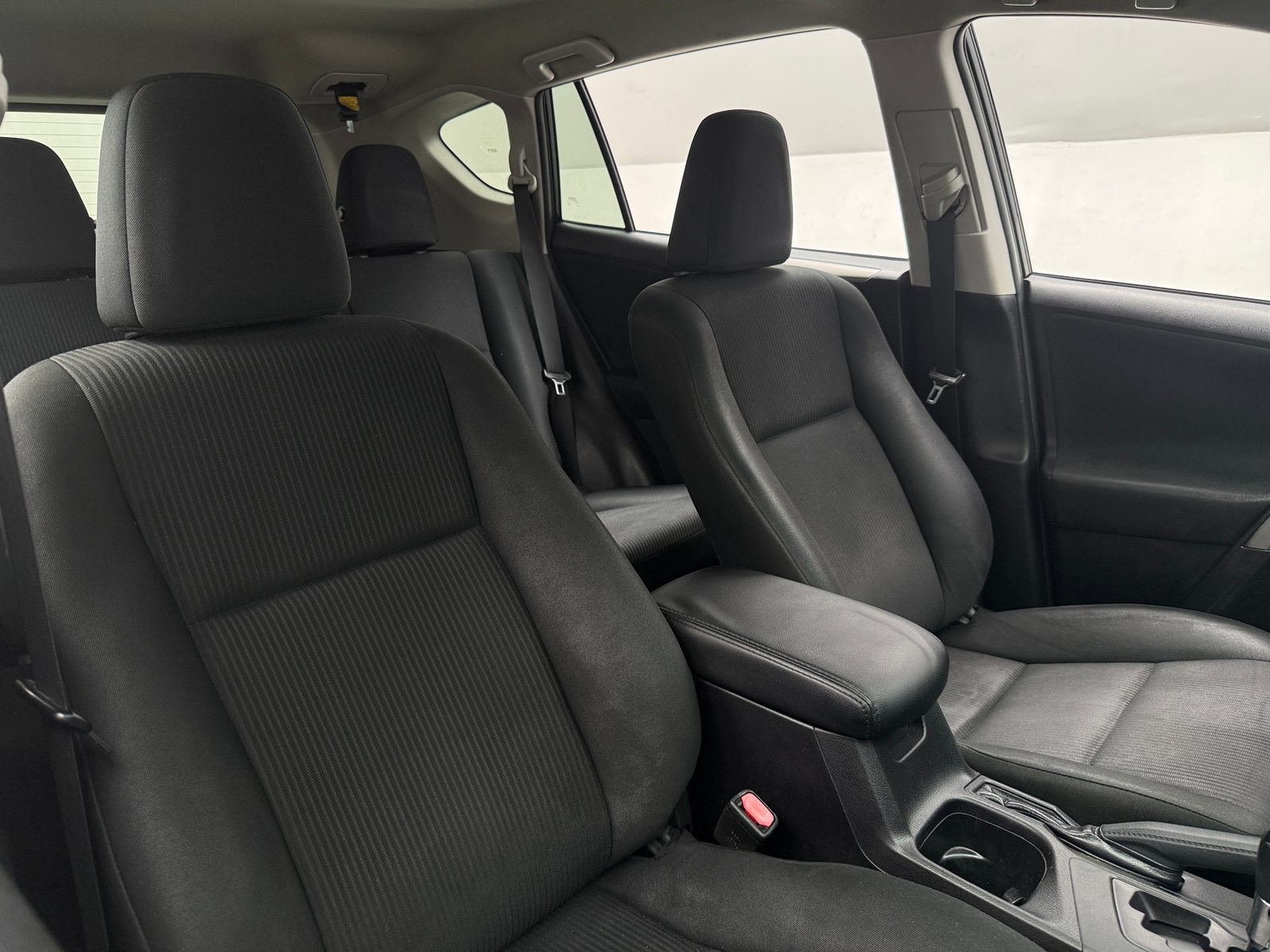 Thumbnail: 2017 Toyota RAV4 - 2