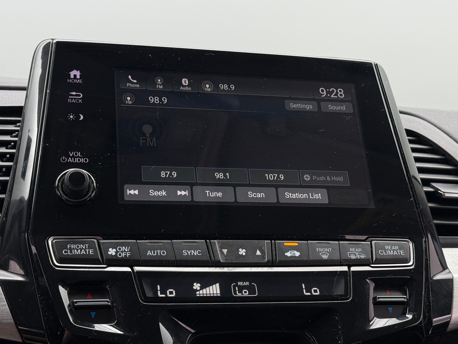 Thumbnail: 2019 Honda Odyssey - 4