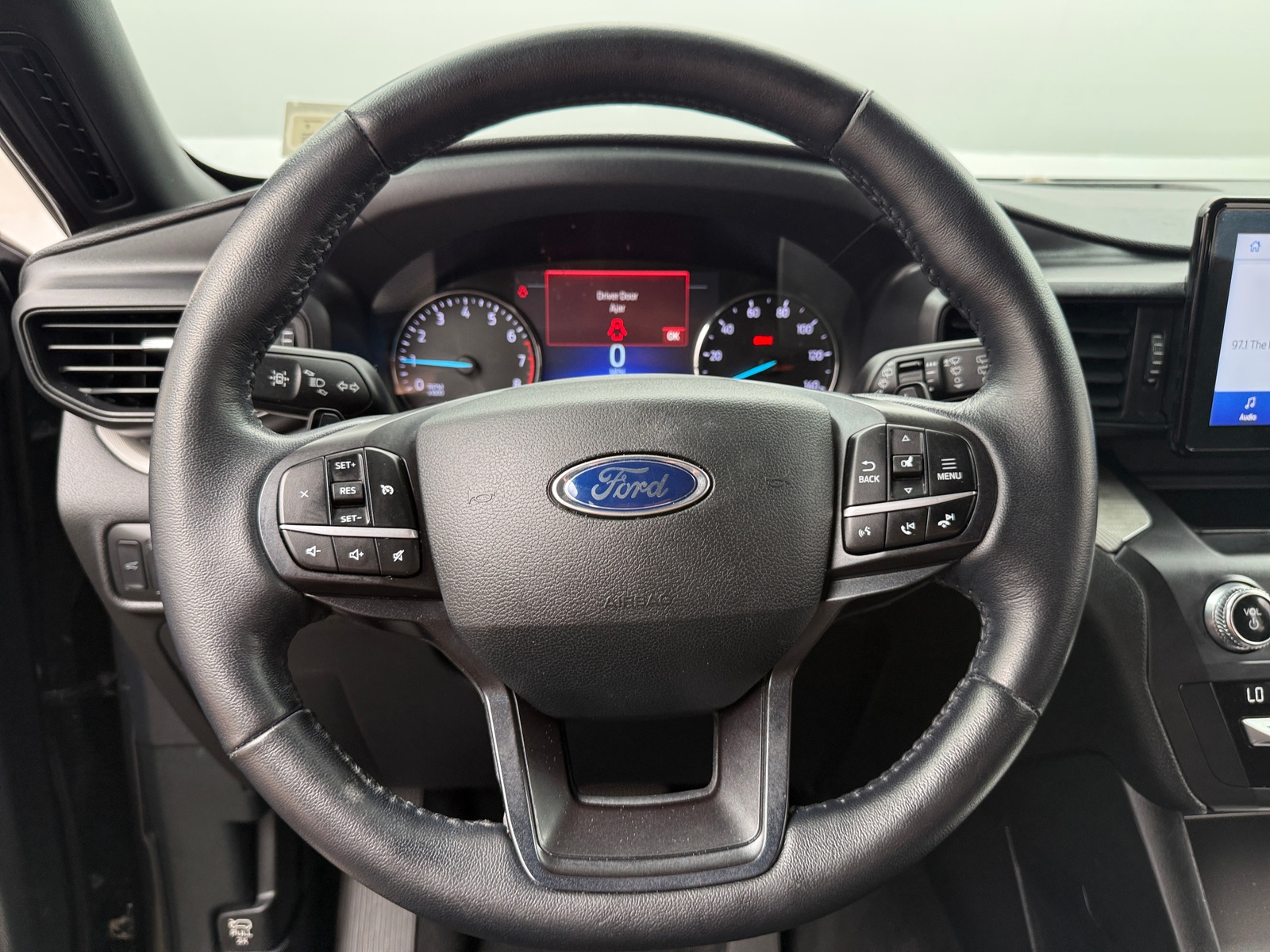 Thumbnail: 2020 Ford Explorer - 5
