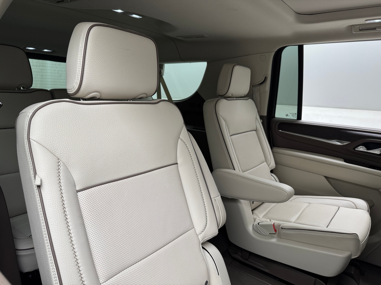 Thumbnail: 2023 GMC Yukon XL - 5
