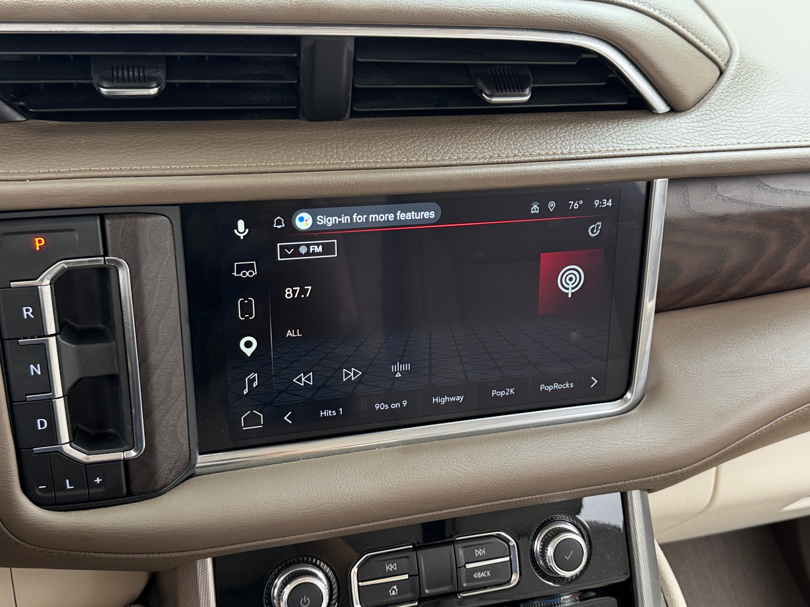 Thumbnail: 2023 GMC Yukon XL - 3