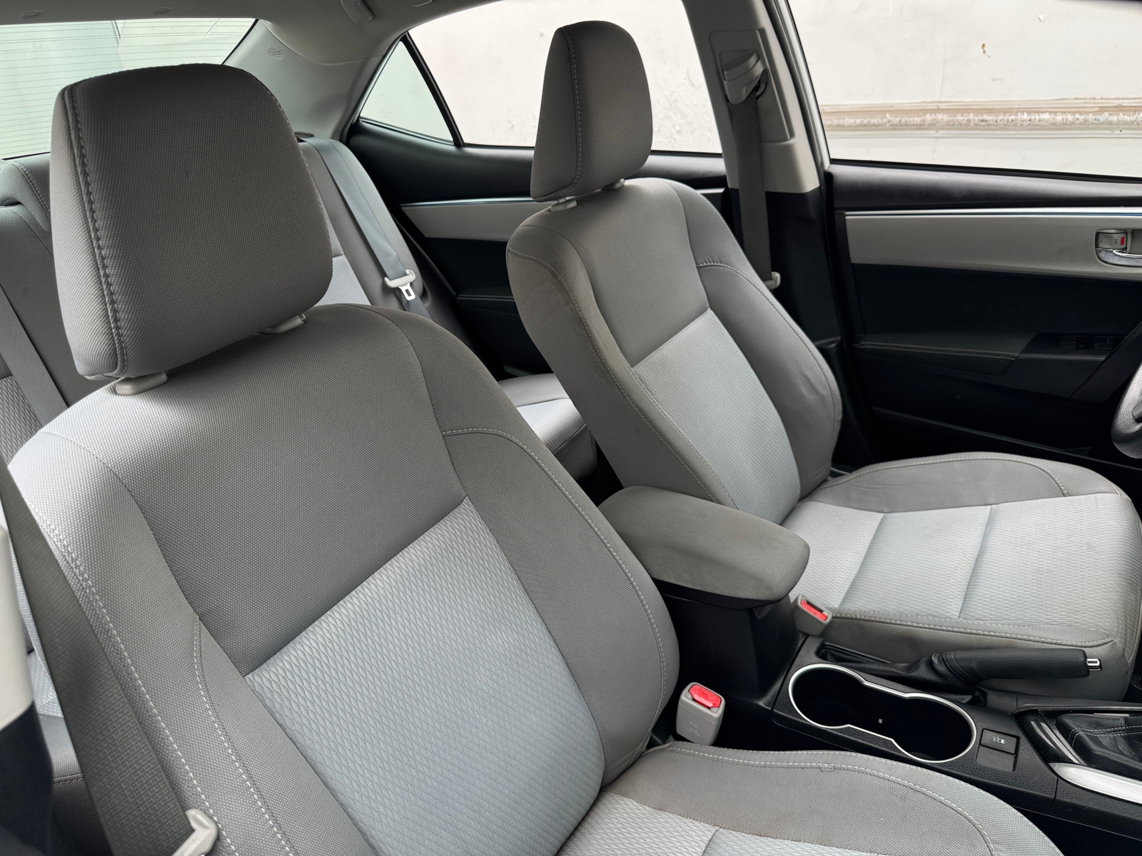 Thumbnail: 2016 Toyota Corolla - 2