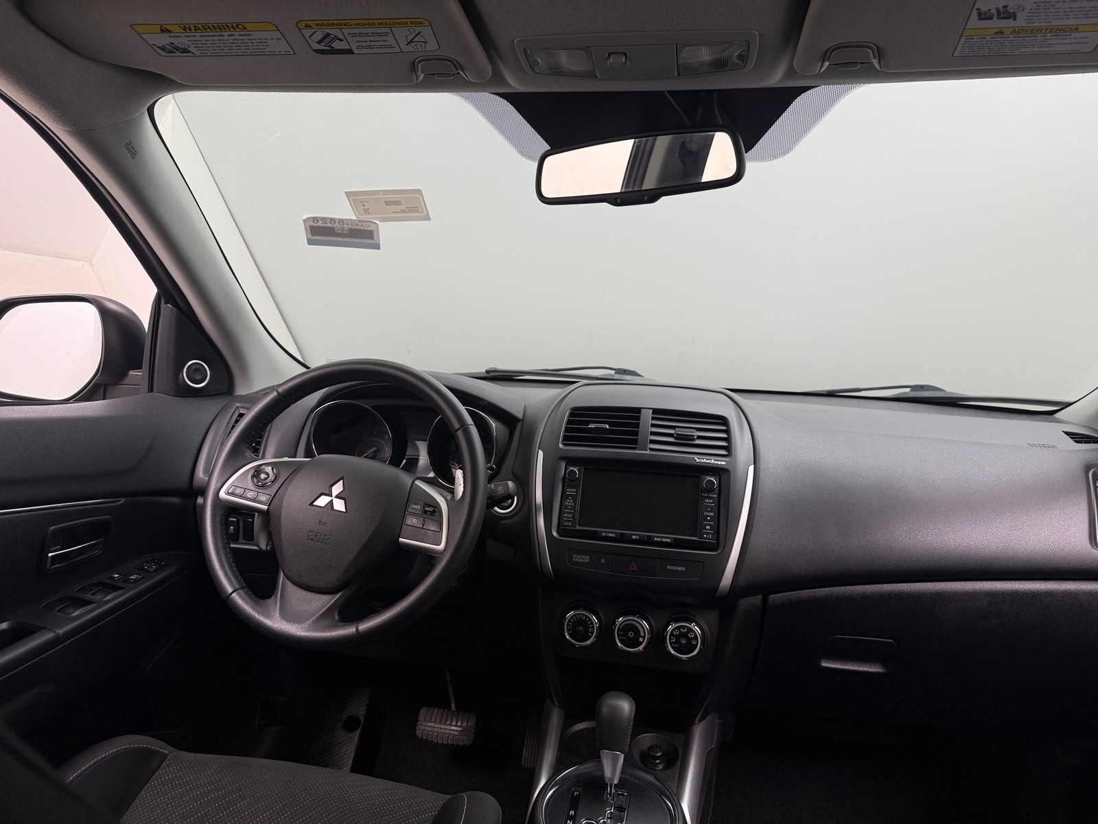 Thumbnail: 2014 Mitsubishi Outlander Sport - 3