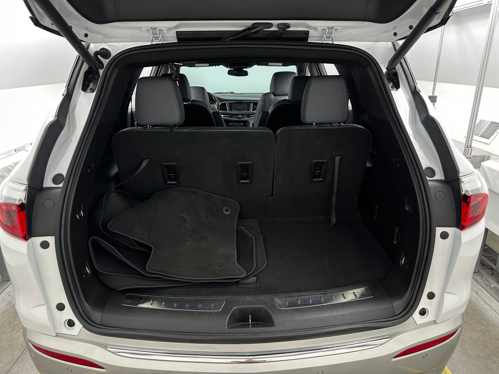 Thumbnail: 2023 Buick Enclave - 6