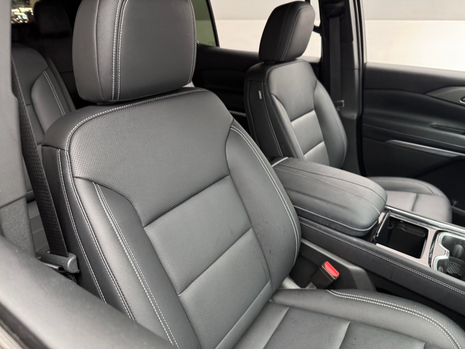 Thumbnail: 2024 Chevrolet Traverse - 2