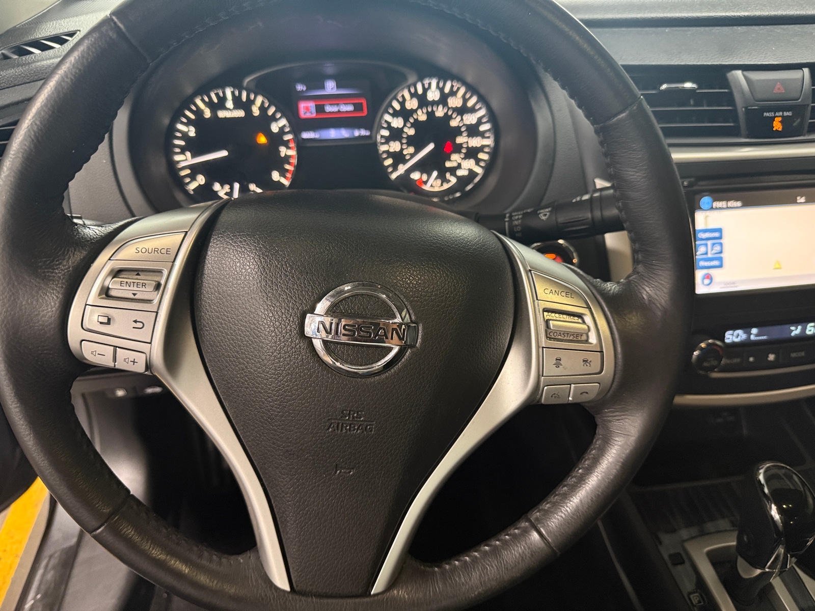 Thumbnail: 2017 Nissan Altima - 4
