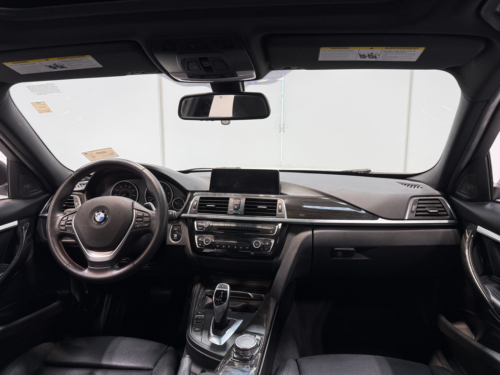 Thumbnail: 2016 BMW 3 Series - 2