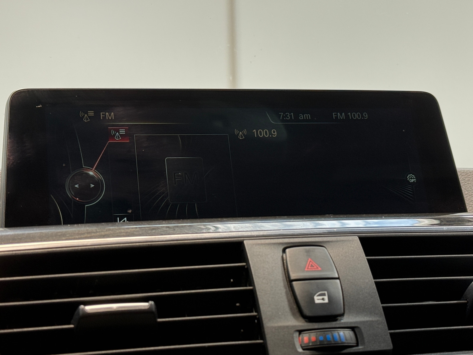 Thumbnail: 2016 BMW 3 Series - 3