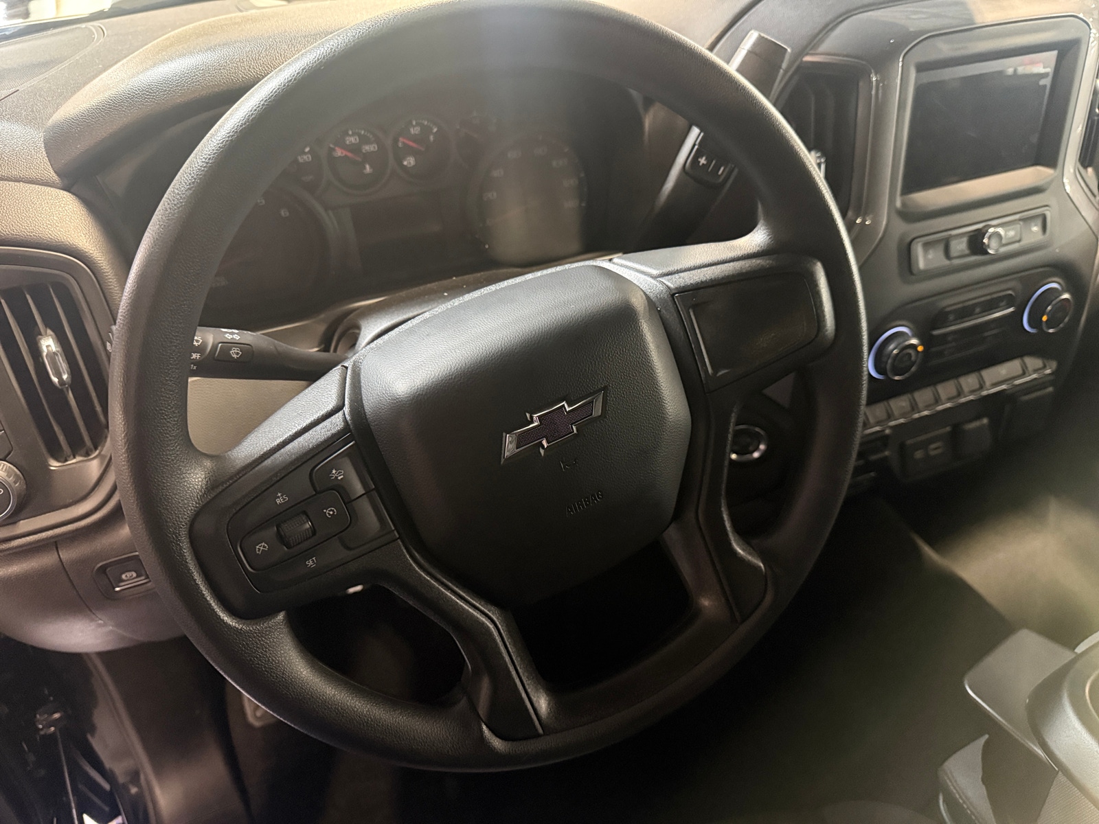 Thumbnail: 2025 Chevrolet Silverado 2500 - 5