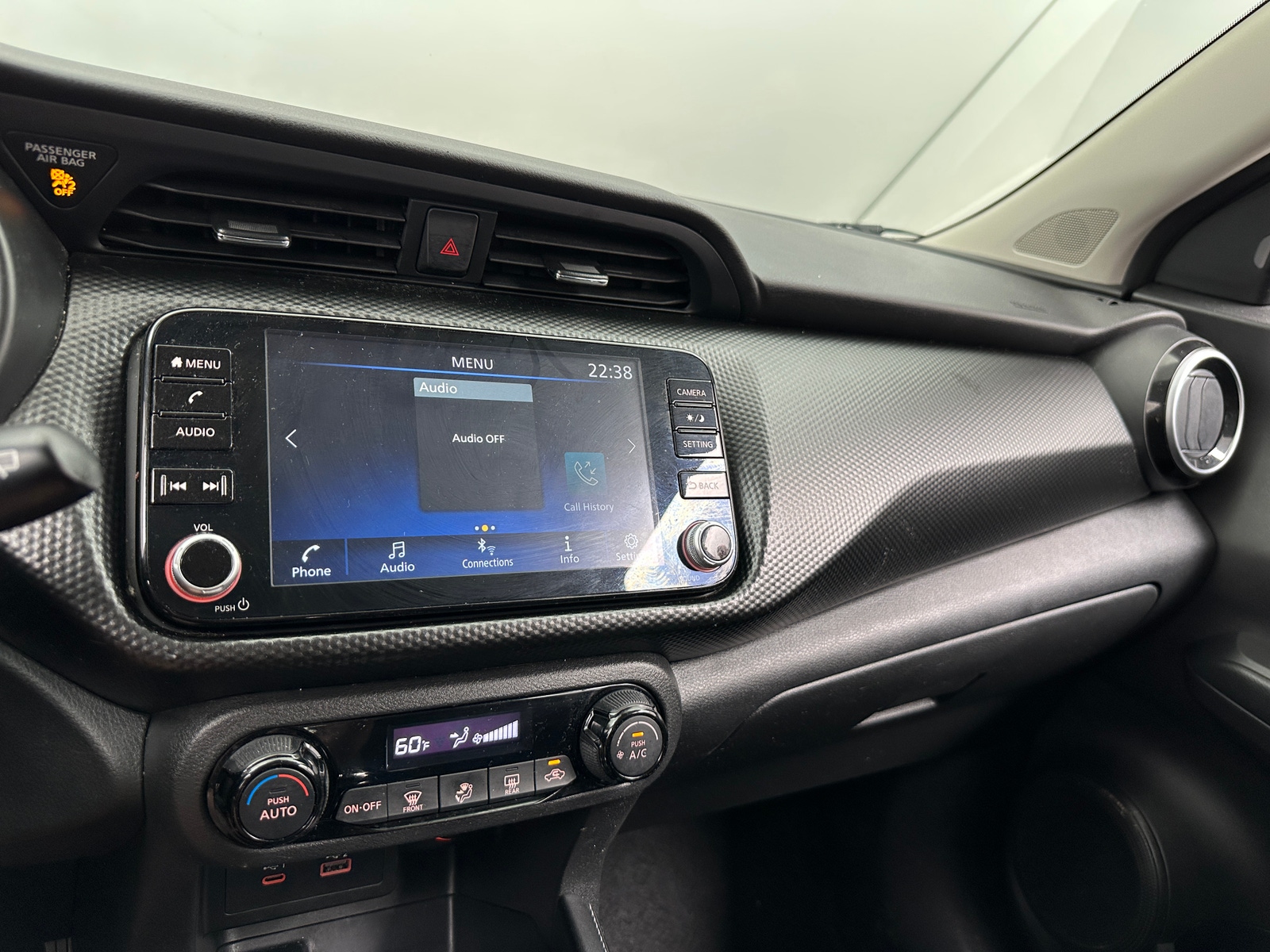 Thumbnail: 2021 Nissan Kicks - 4