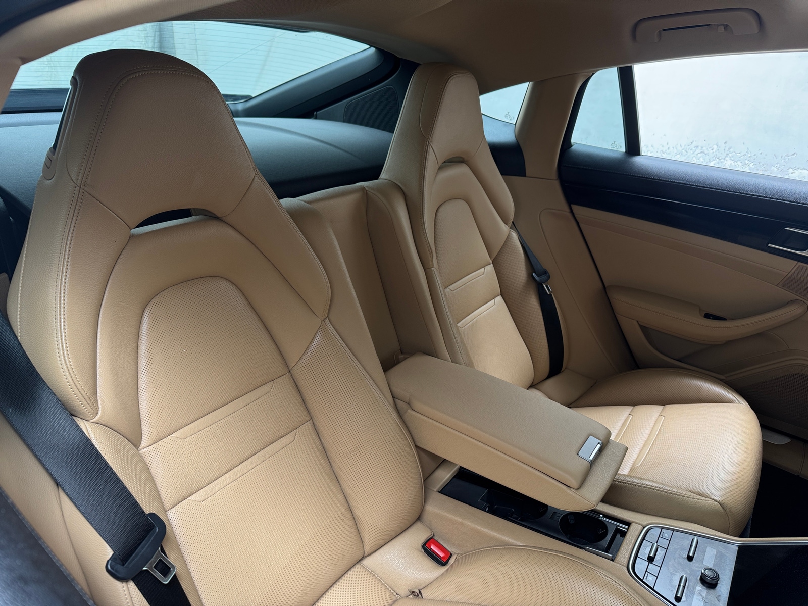 Thumbnail: 2018 Porsche Panamera - 5
