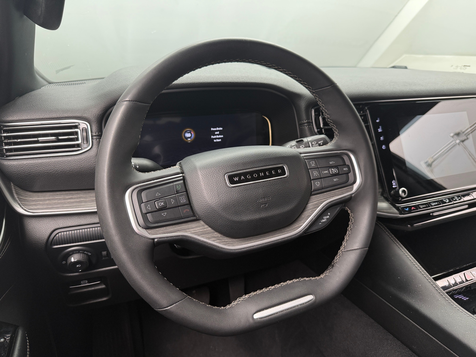 Thumbnail: 2024 Jeep Wagoneer - 4
