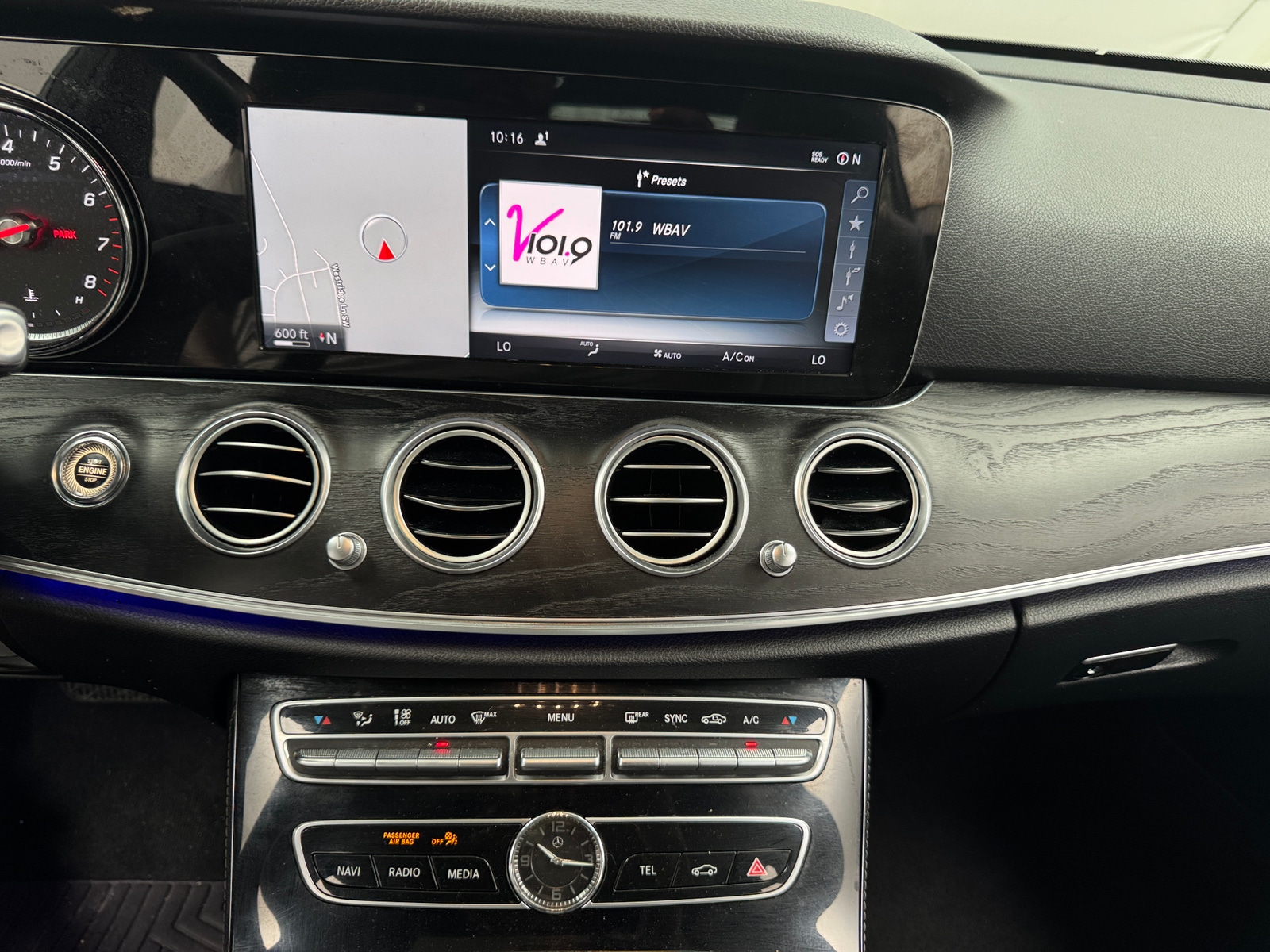Thumbnail: 2017 Mercedes-Benz E-Class - 3