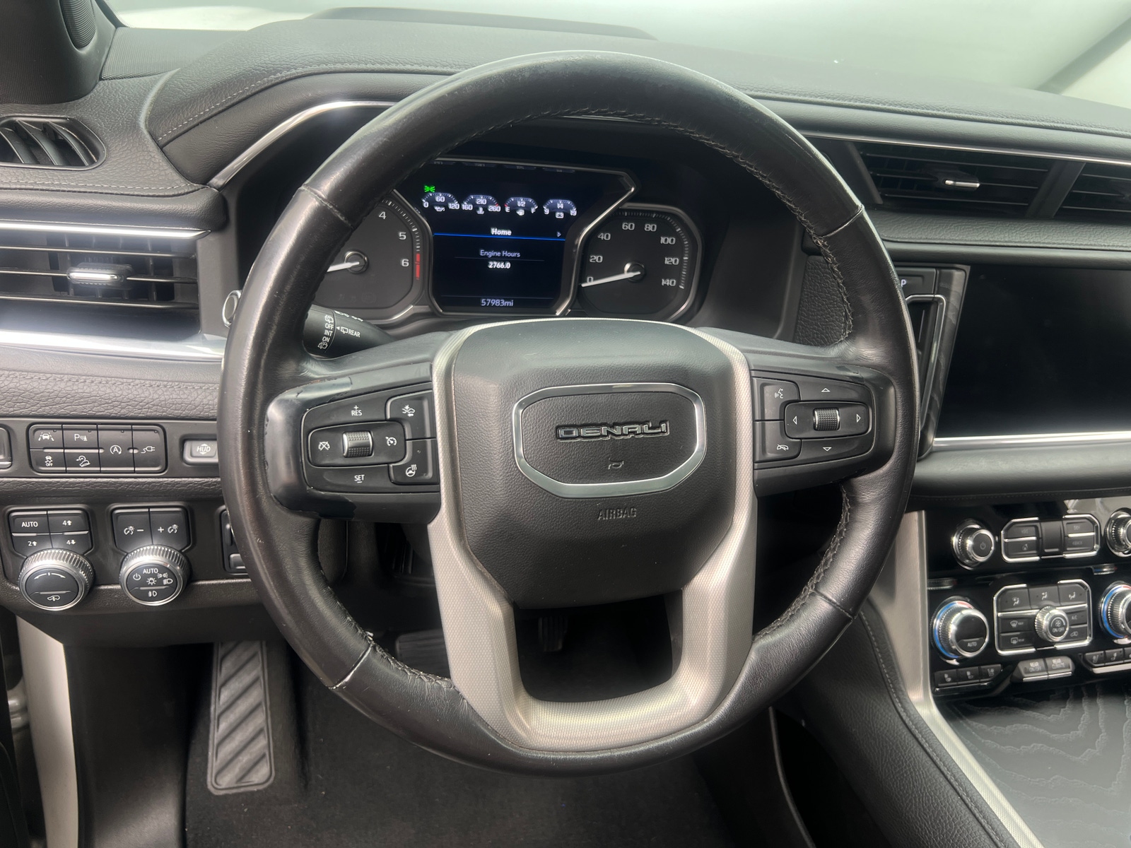Thumbnail: 2021 GMC Yukon XL - 4