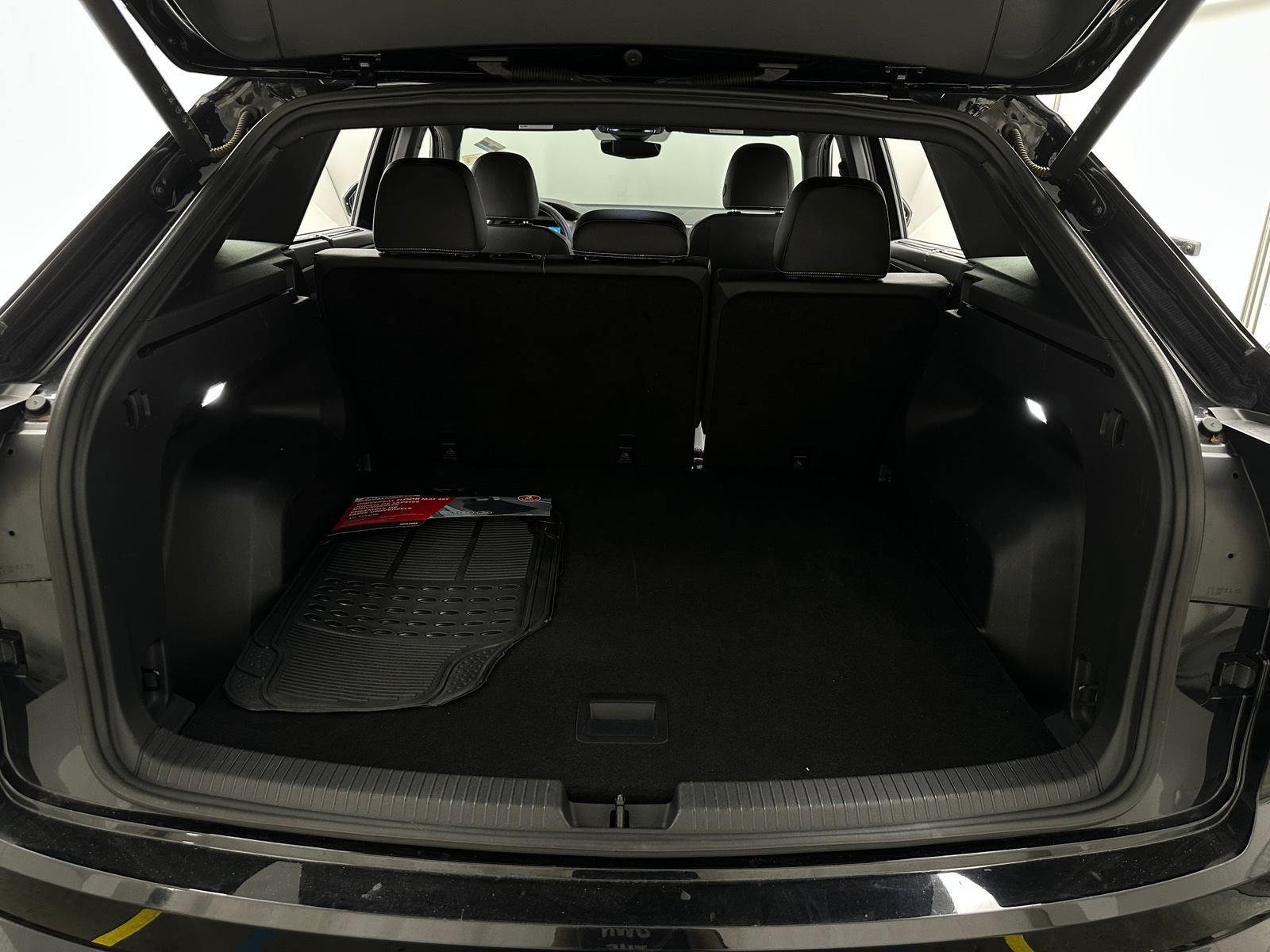 Thumbnail: 2025 Volkswagen Atlas - 7