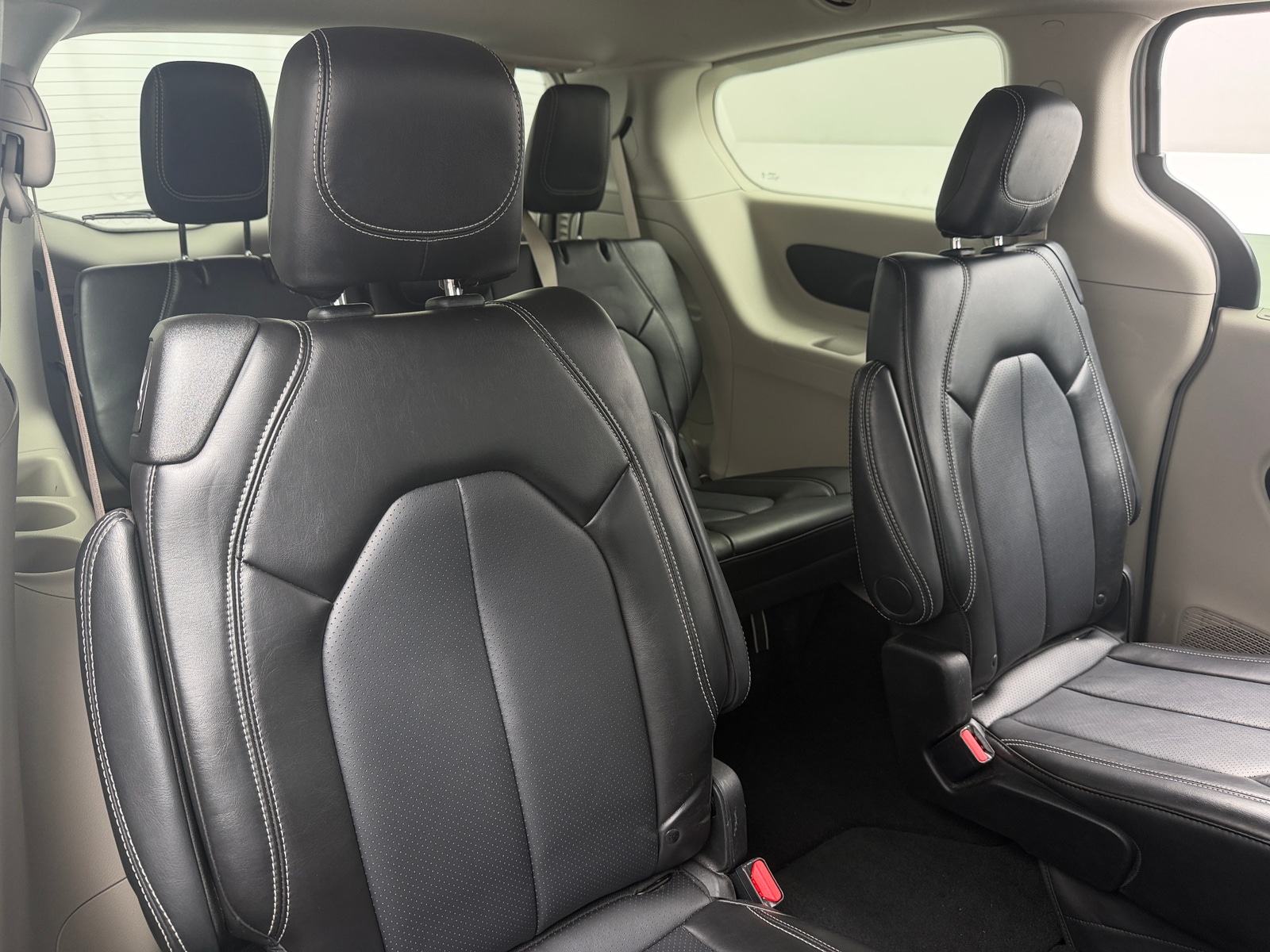 Thumbnail: 2024 Chrysler Pacifica - 5