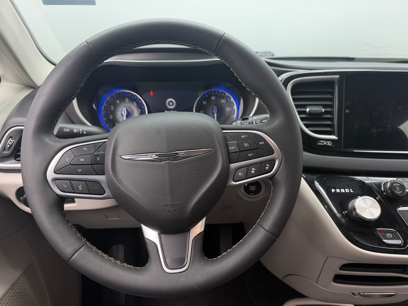 Thumbnail: 2024 Chrysler Pacifica - 4