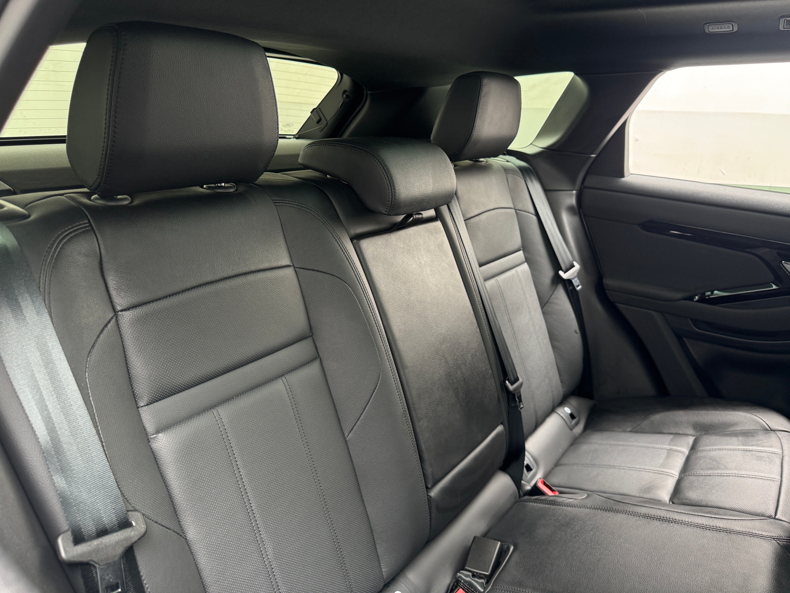 Thumbnail: 2024 Land Rover Range Rover Evoque - 5