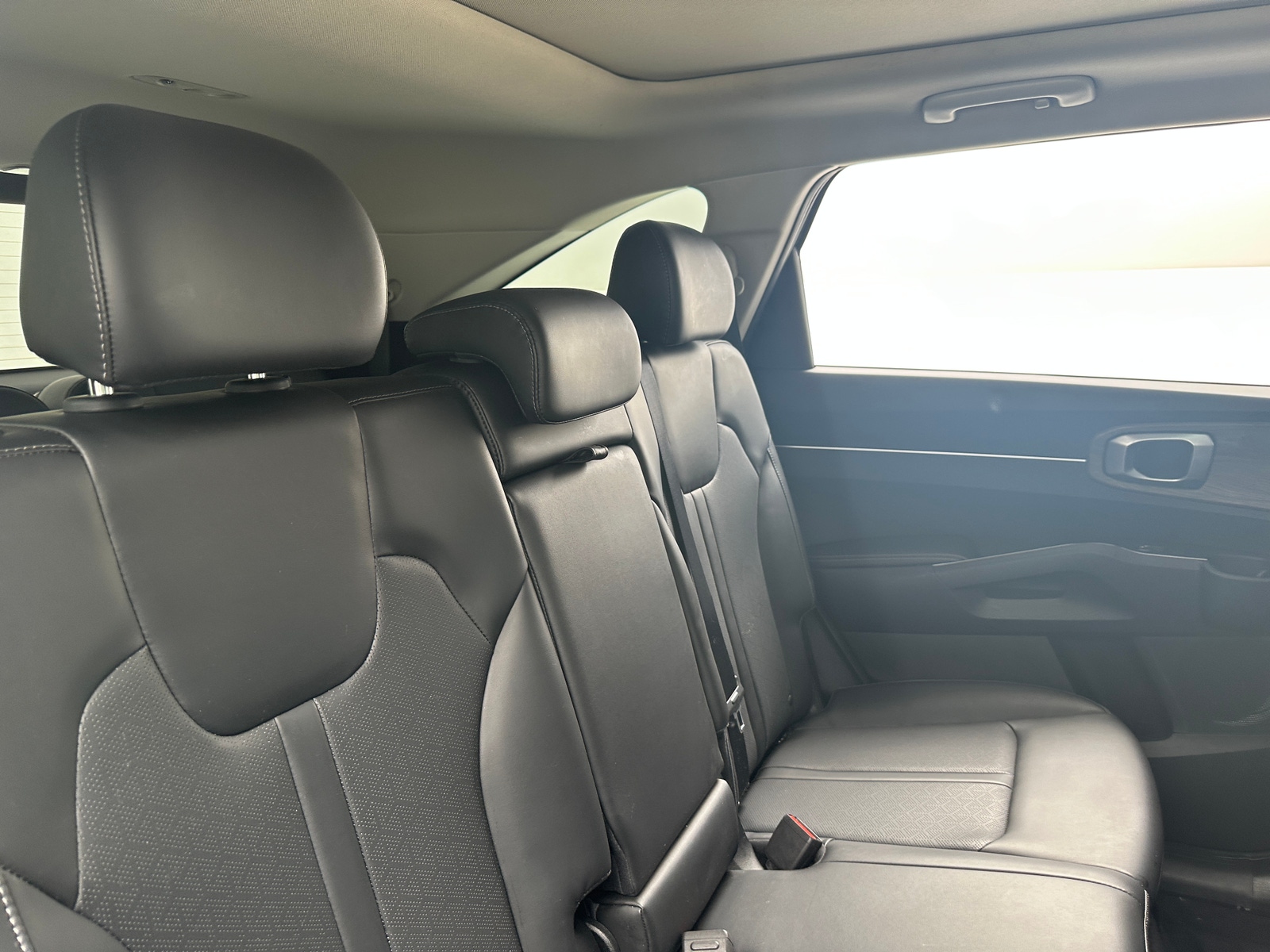 Thumbnail: 2023 Kia Sorento - 5