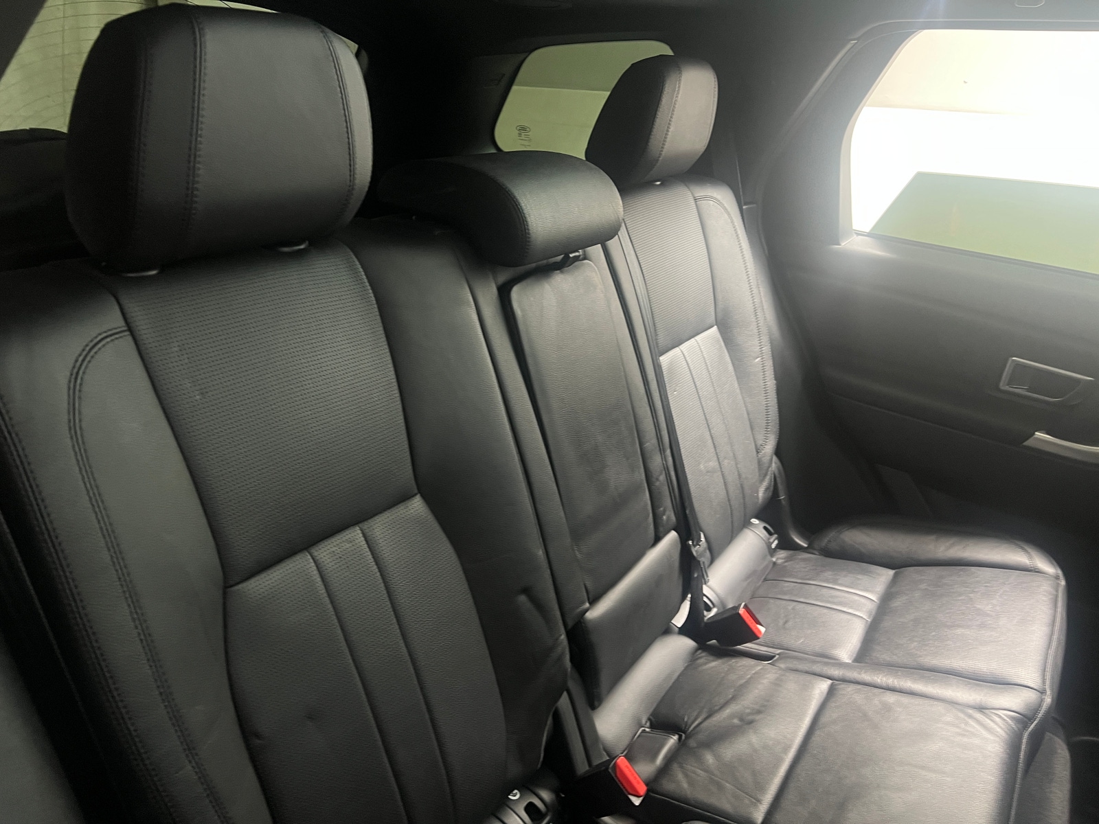 Thumbnail: 2018 Land Rover Discovery Sport - 5