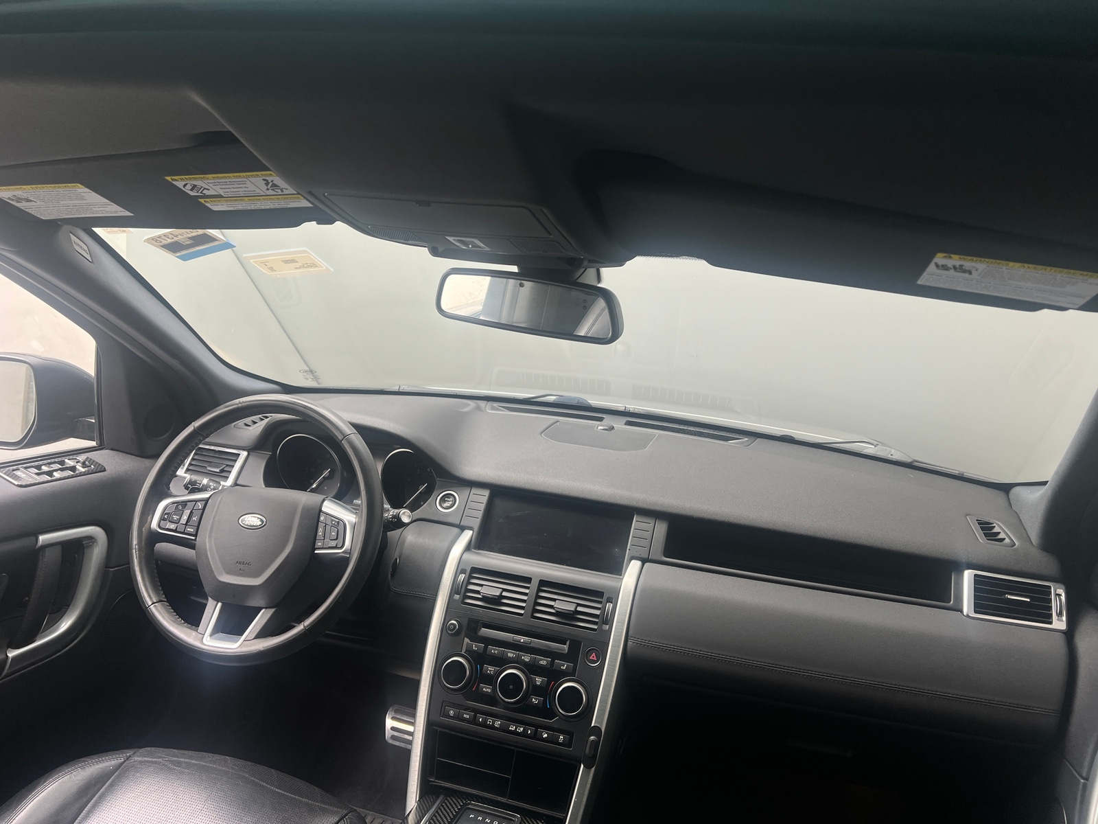 Thumbnail: 2018 Land Rover Discovery Sport - 2